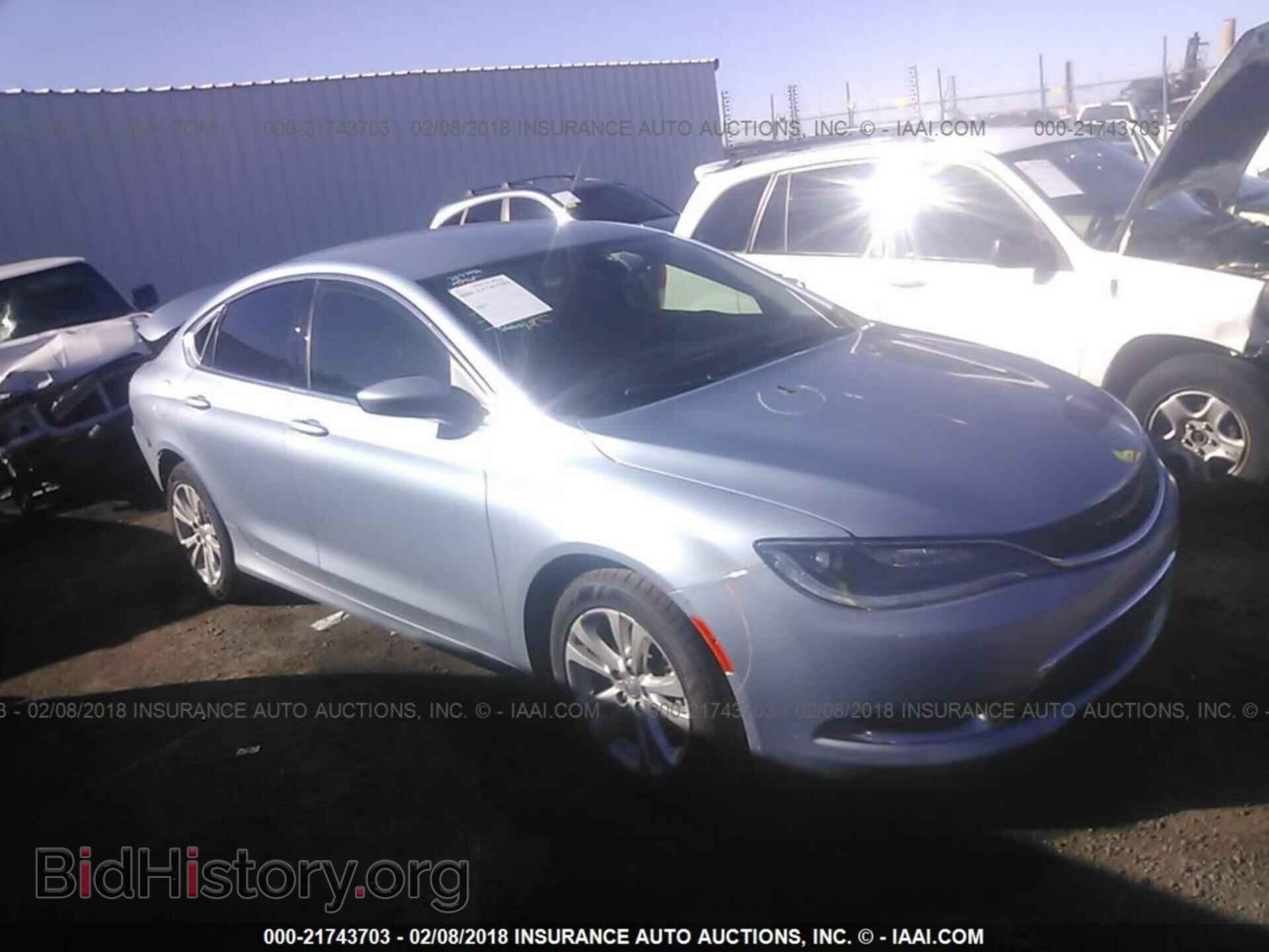 Photo 1C3CCCAB2FN689173 - Chrysler 200 2015