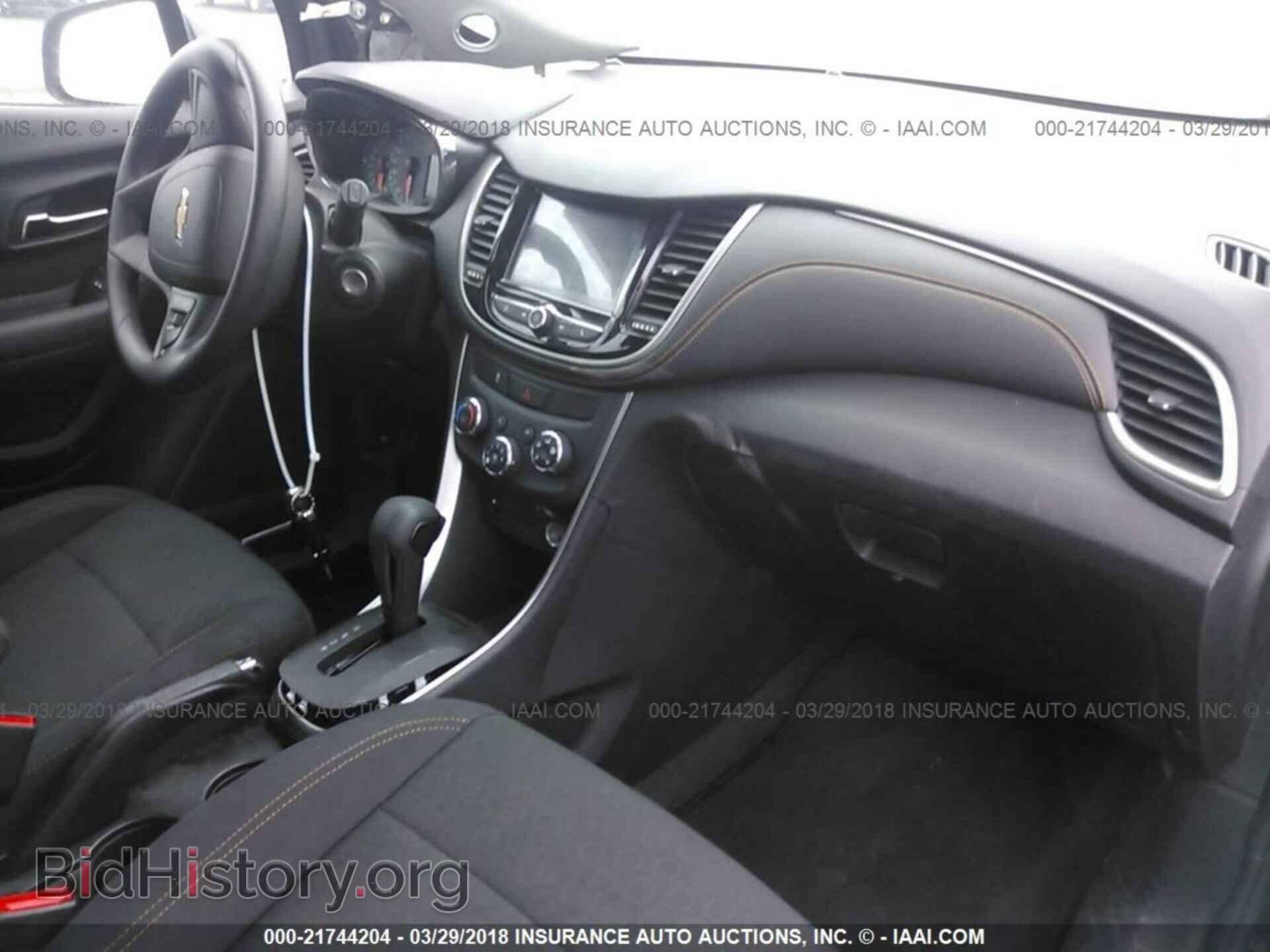 2017 Chevrolet Trax - VIN: 3GNCJKSB8HL194769 - Фото 5