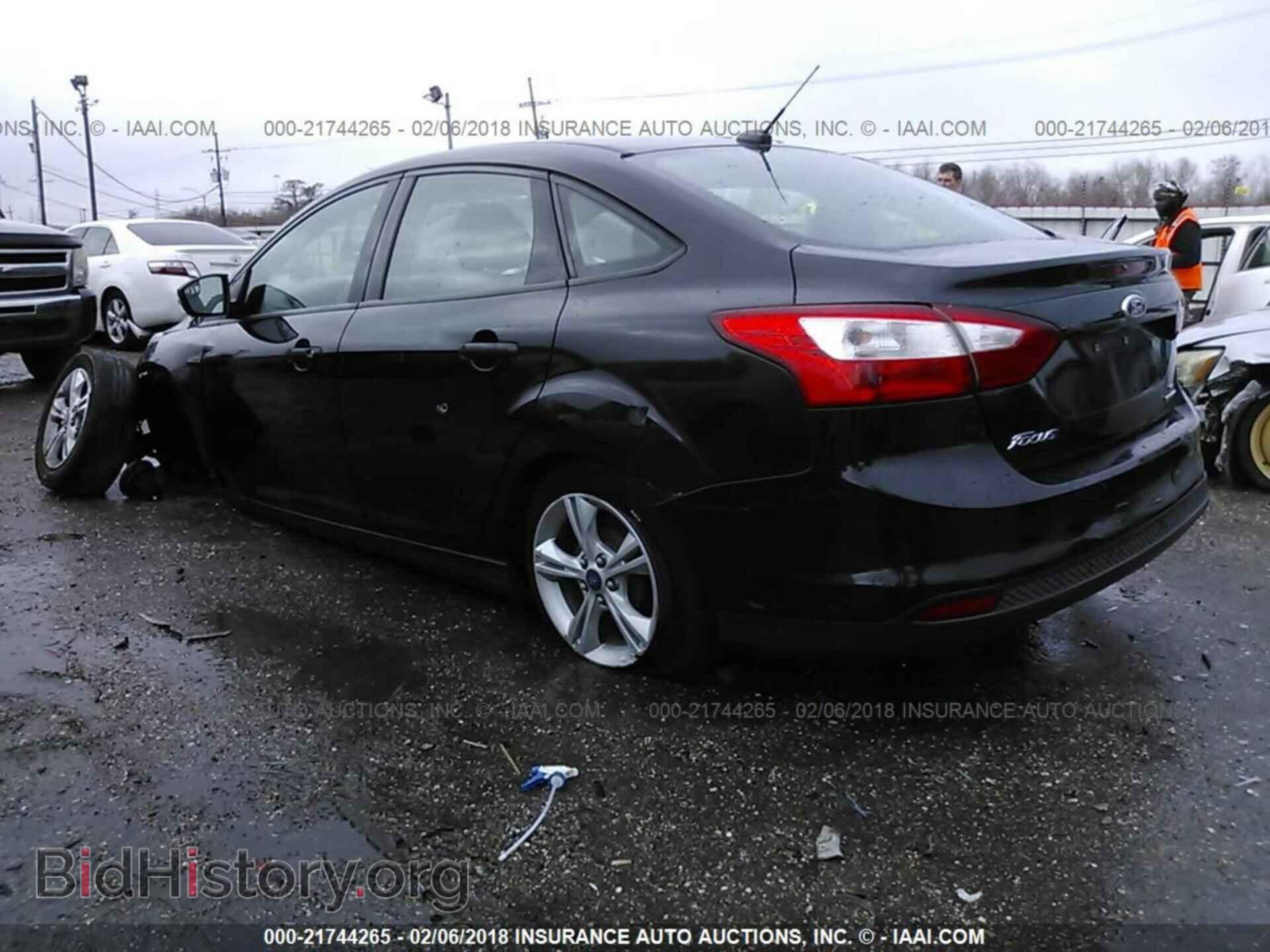 2013 Ford Focus - VIN: 1FADP3F27DL247260 - Фото 3