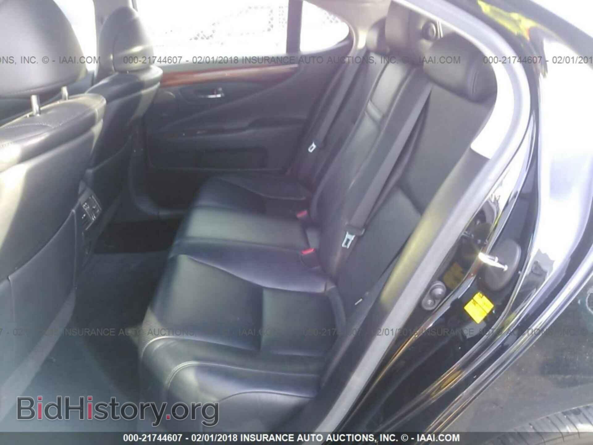 2012 Lexus Ls - VIN: JTHCL5EF7C5013929 - Photo 8