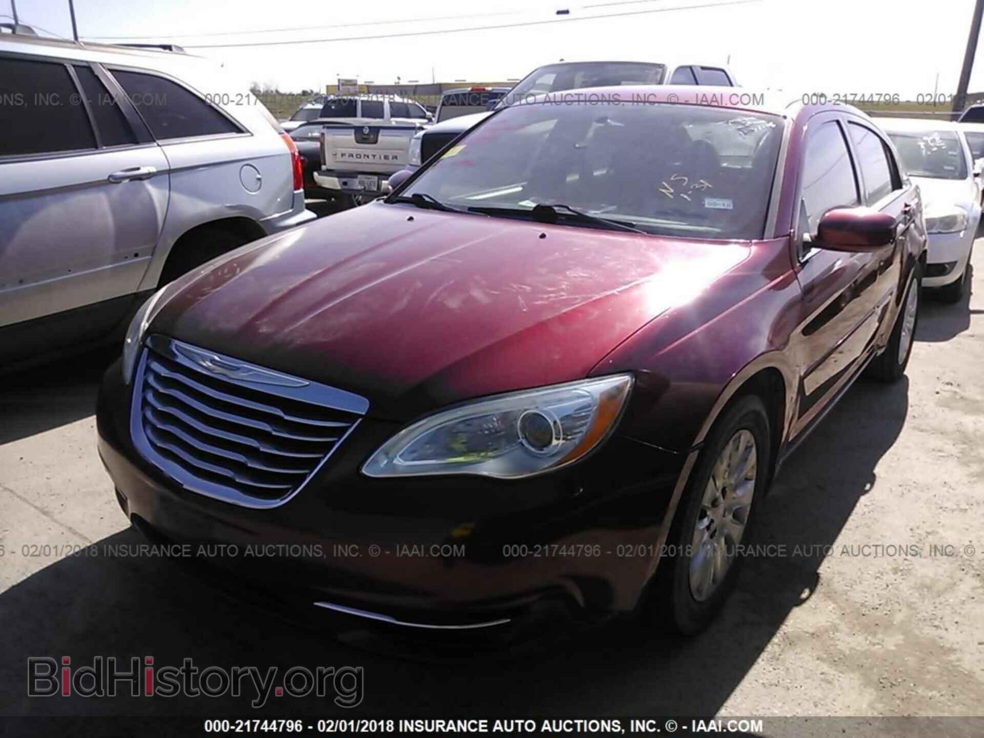 2011 Chrysler 200 - VIN: 1C3BC4FB5BN538333 - Фото 2