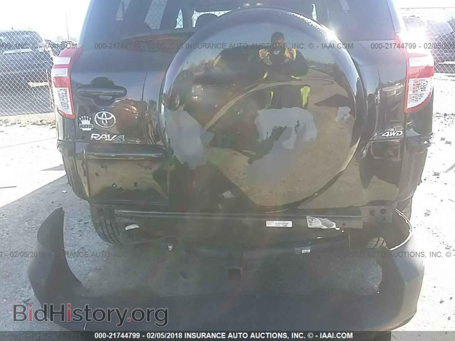 2011 Toyota Rav4 - VIN: 2T3BF4DV3BW118935 - Photo 6