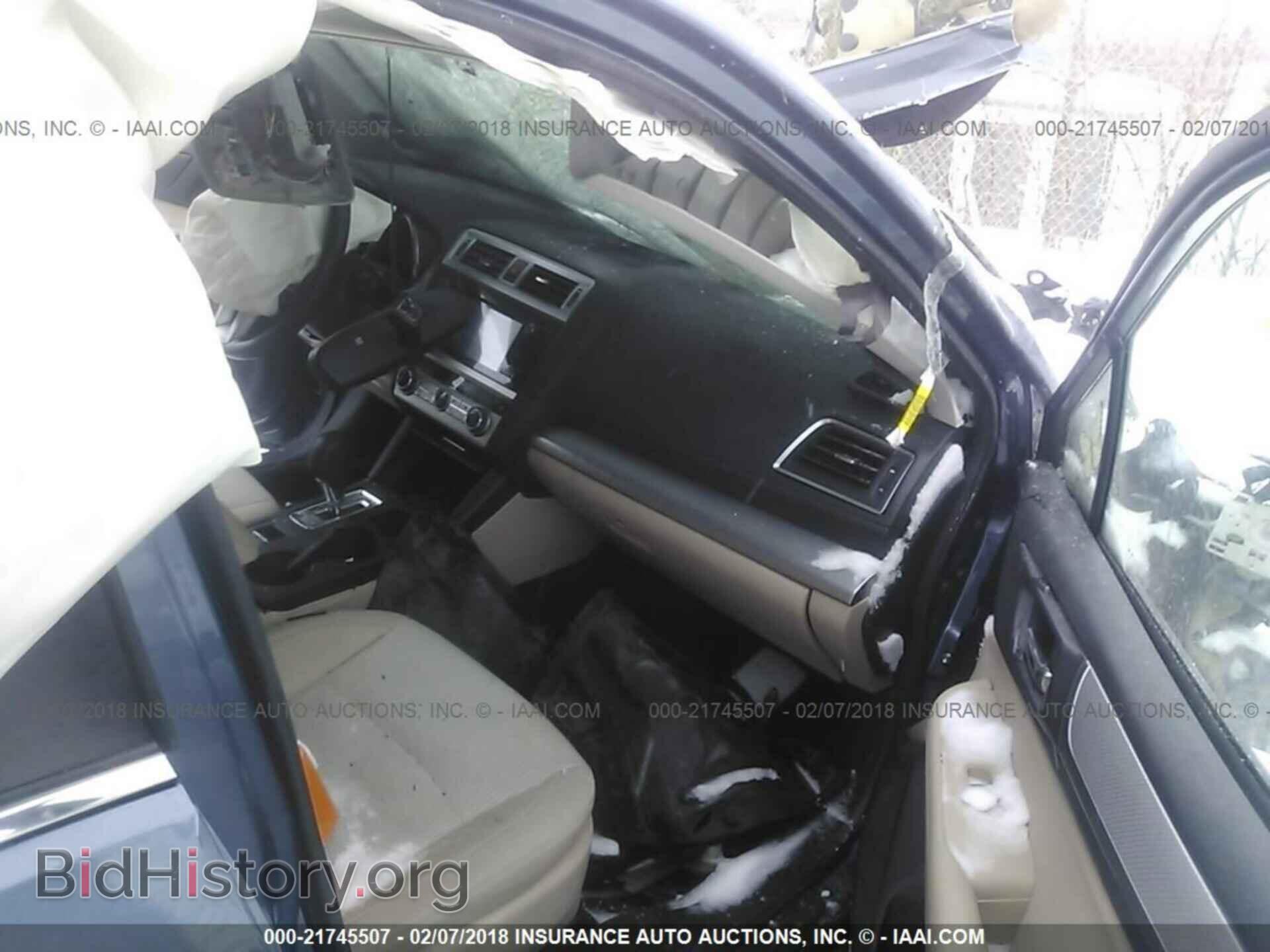 2015 Subaru Outback - VIN: 4S4BSBCC1F3241931 - Photo 5