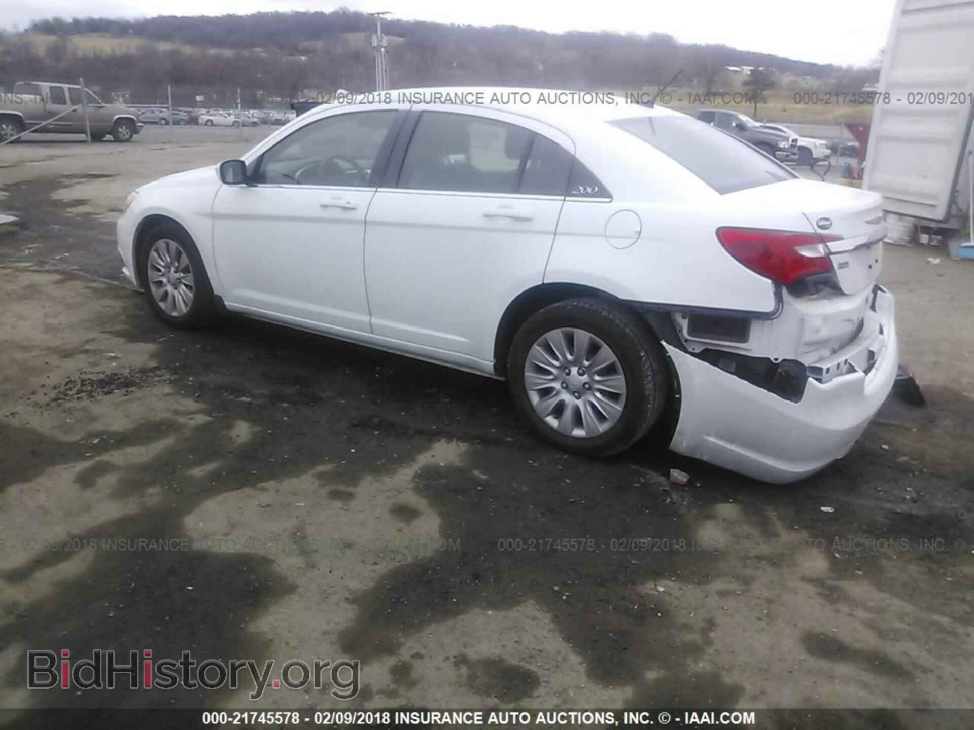 2013 Chrysler 200 - VIN: 1C3CCBAG4DN721415 - Фото 3