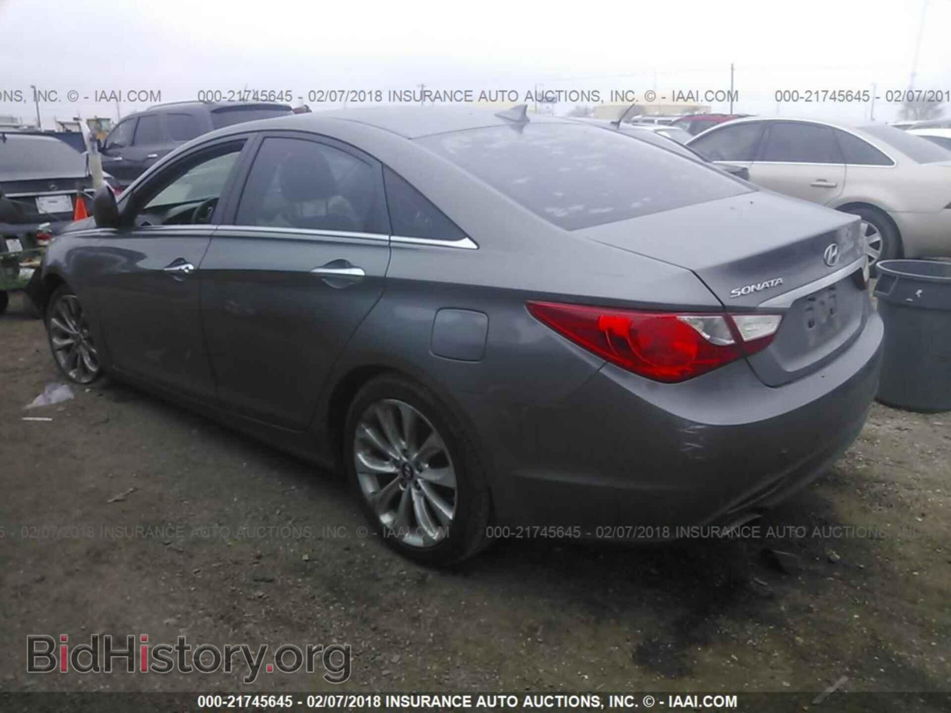 2012 Hyundai Sonata - VIN: 5NPEC4AC0CH400211 - Фото 3