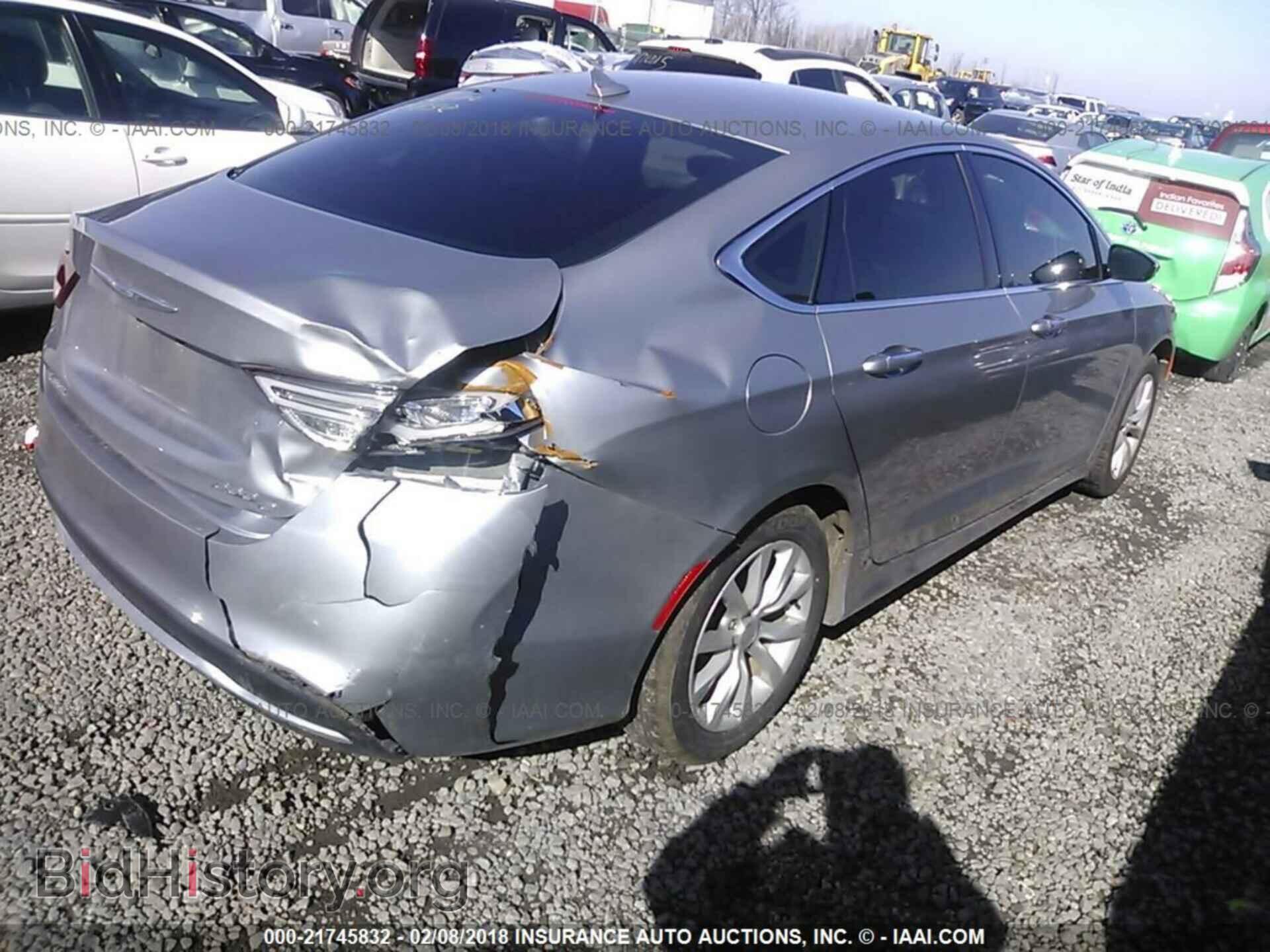 2015 Chrysler 200 - VIN: 1C3CCCCBXFN564211 - Photo 4