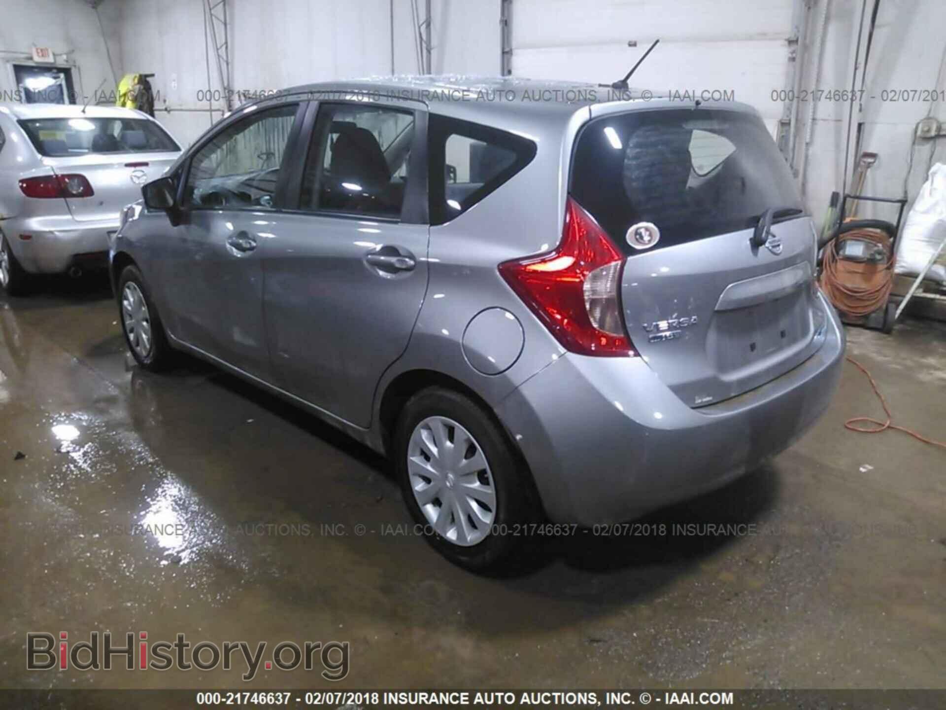 2015 Nissan Versa note - VIN: 3N1CE2CP3FL374975 - Фото 3