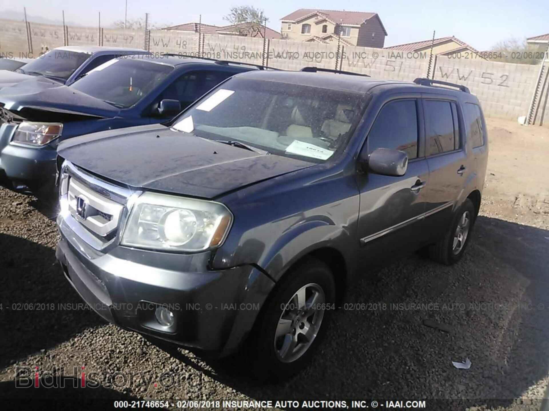 2011 Honda Pilot - VIN: 5FNYF3H72BB005855 - Фото 2