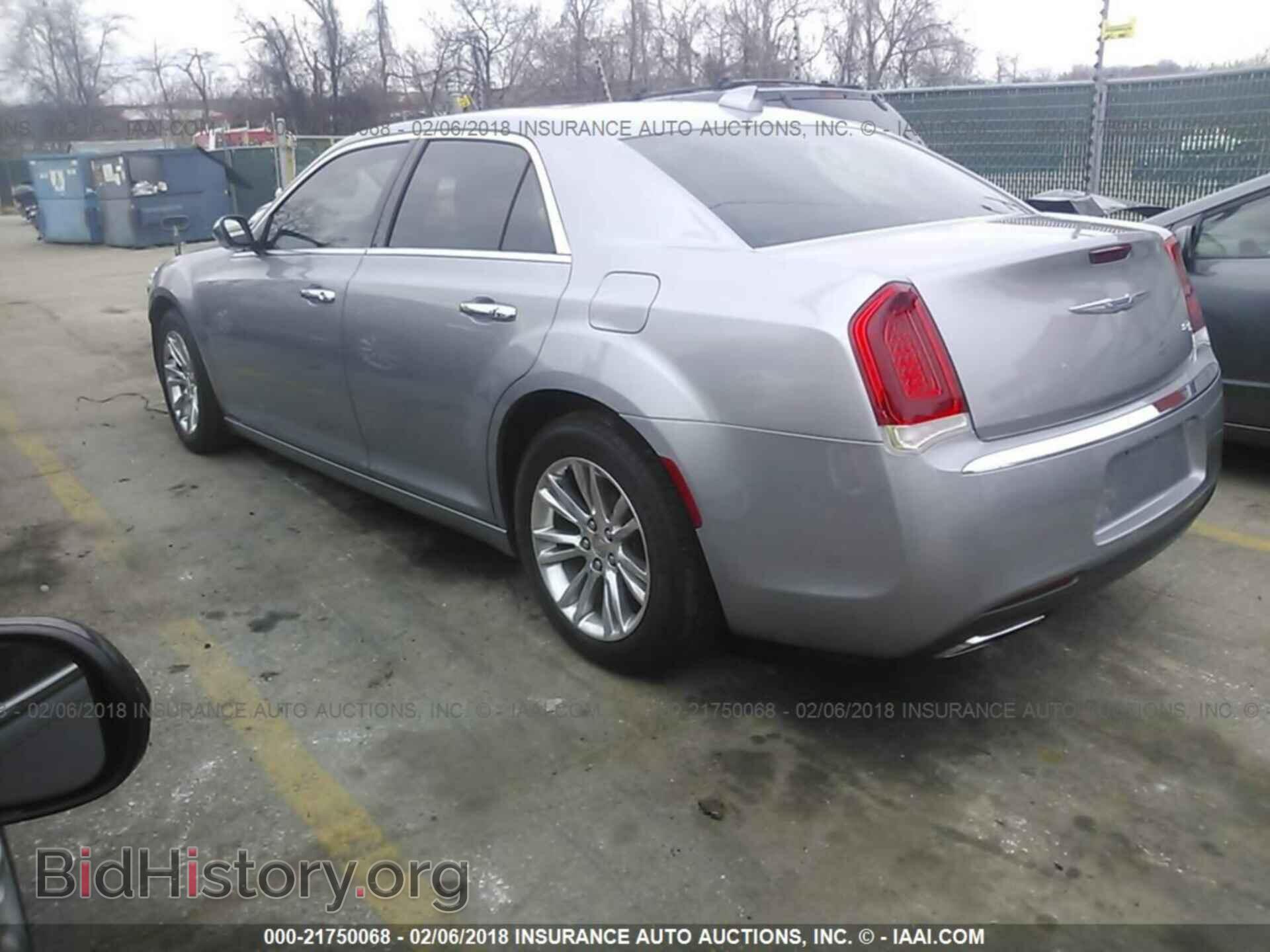 2015 Chrysler 300c - VIN: 2C3CCAEG5FH779789 - Фото 3