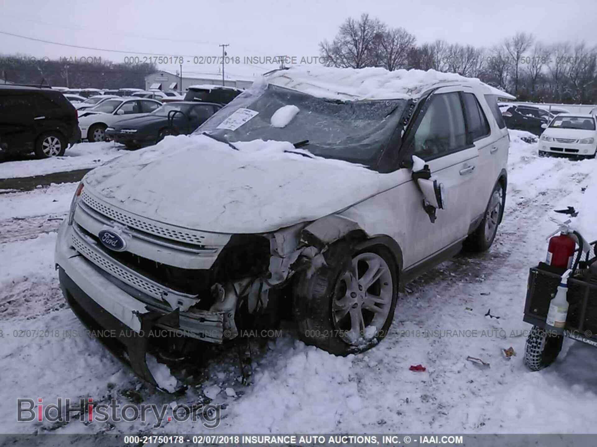2012 Ford Explorer - VIN: 1FMHK7F83CGA44018 - Фото 2