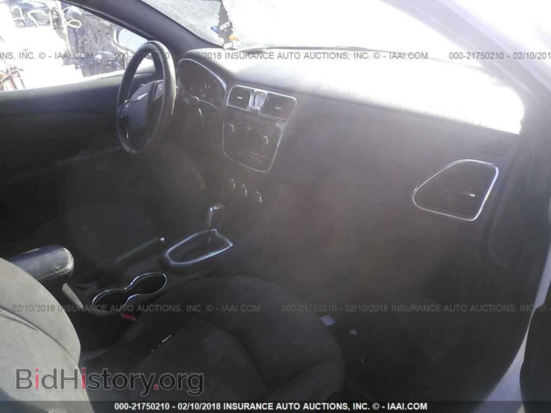 2012 Chrysler 200 - VIN: 1C3CCBAB2CN222809 - Photo 5