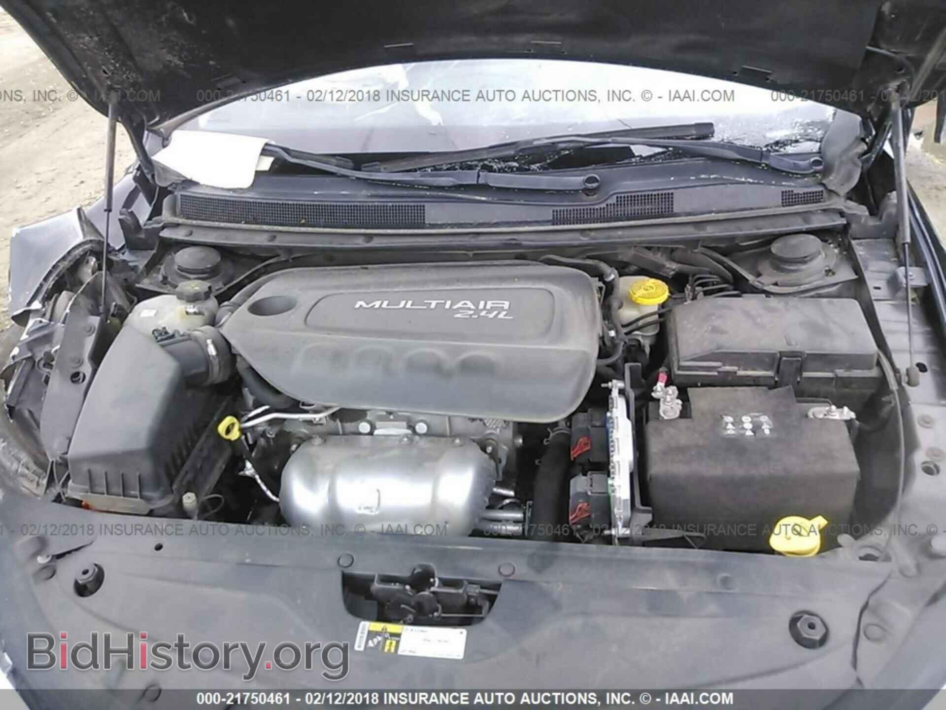 2015 Chrysler 200 - VIN: 1C3CCCAB5FN646026 - Photo 10