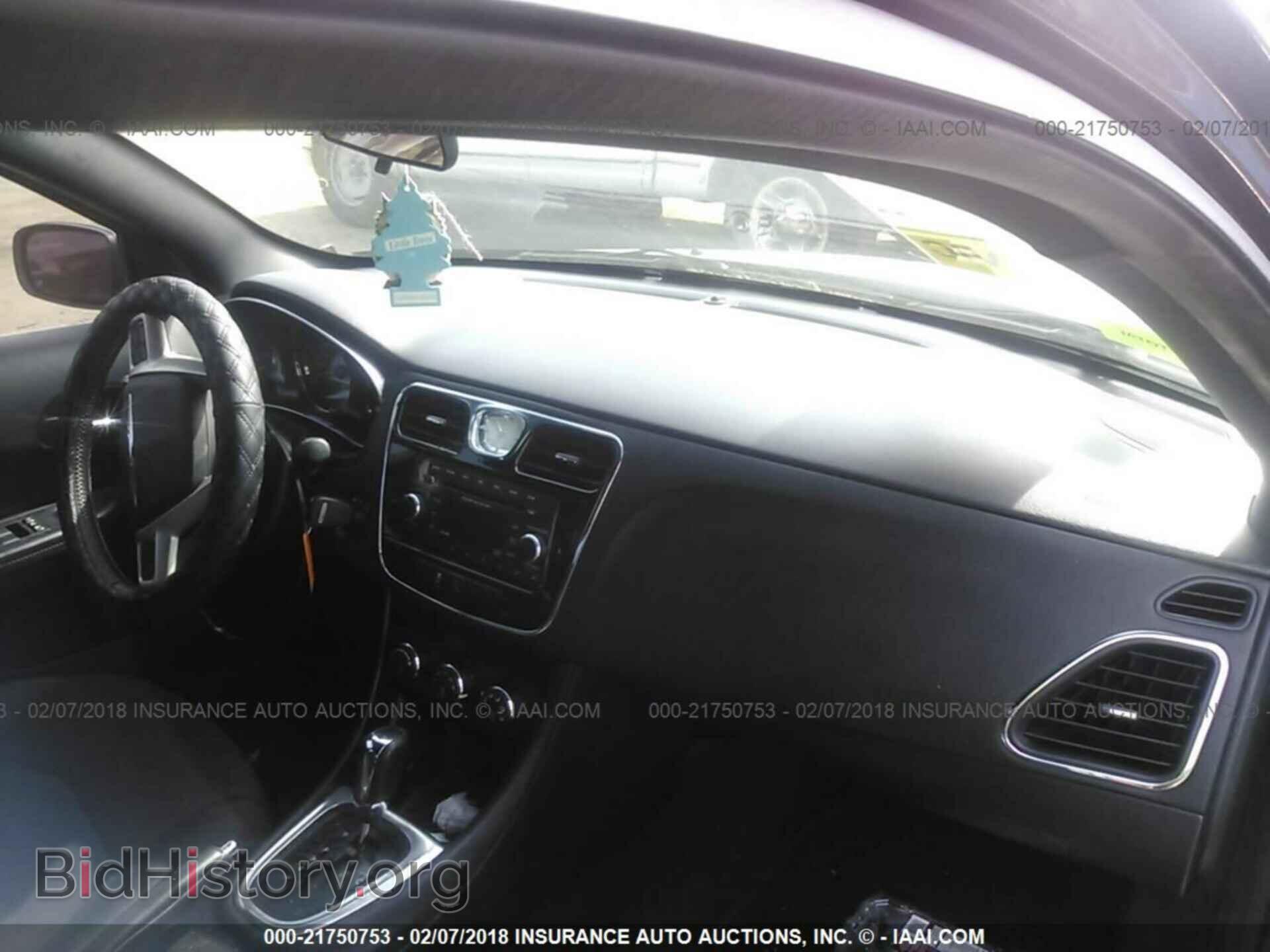 2013 Chrysler 200 - VIN: 1C3CCBBB7DN694424 - Photo 5