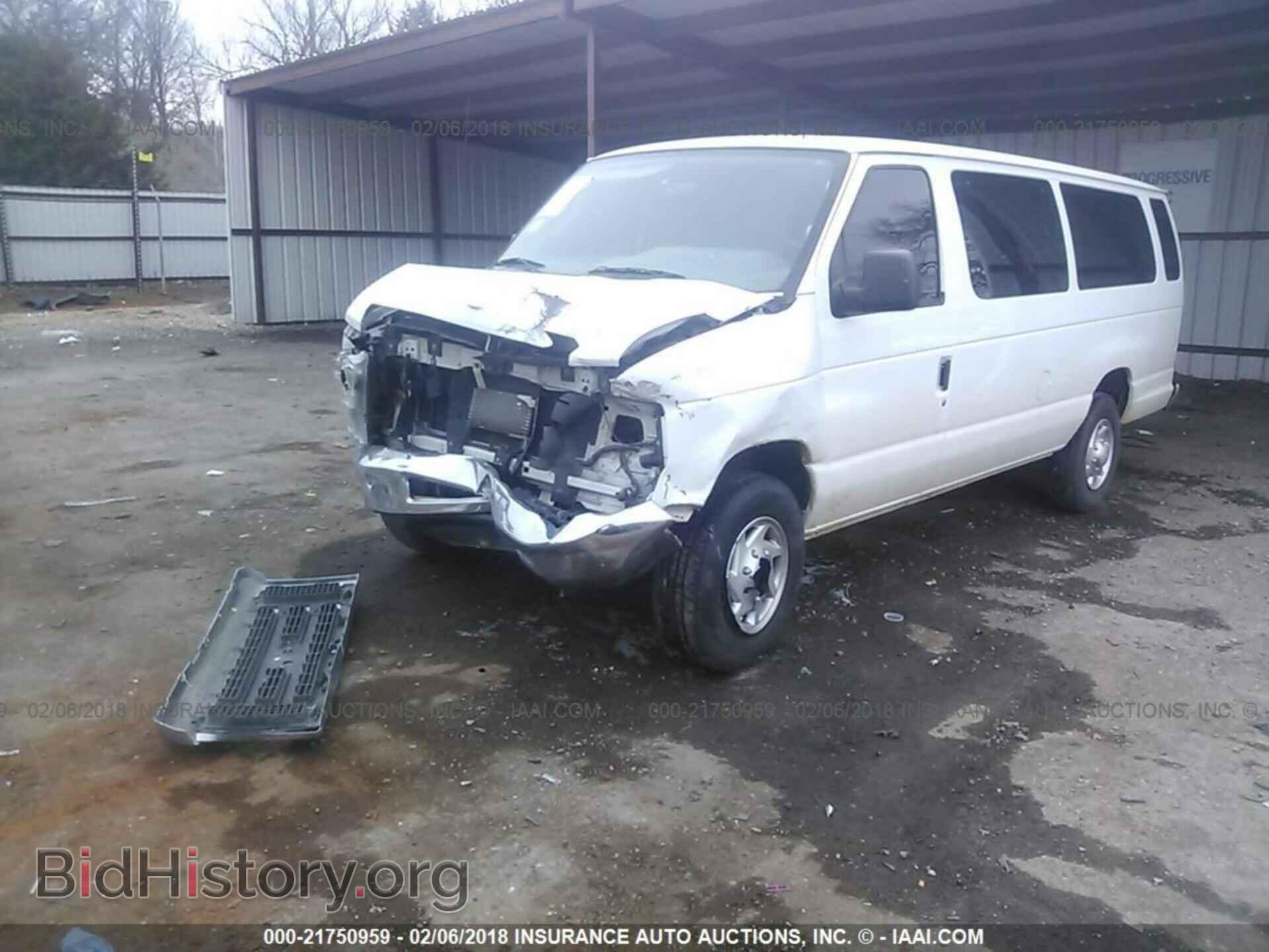 2013 Ford Econoline - VIN: 1FBSS3BL3DDA00914 - Фото 2