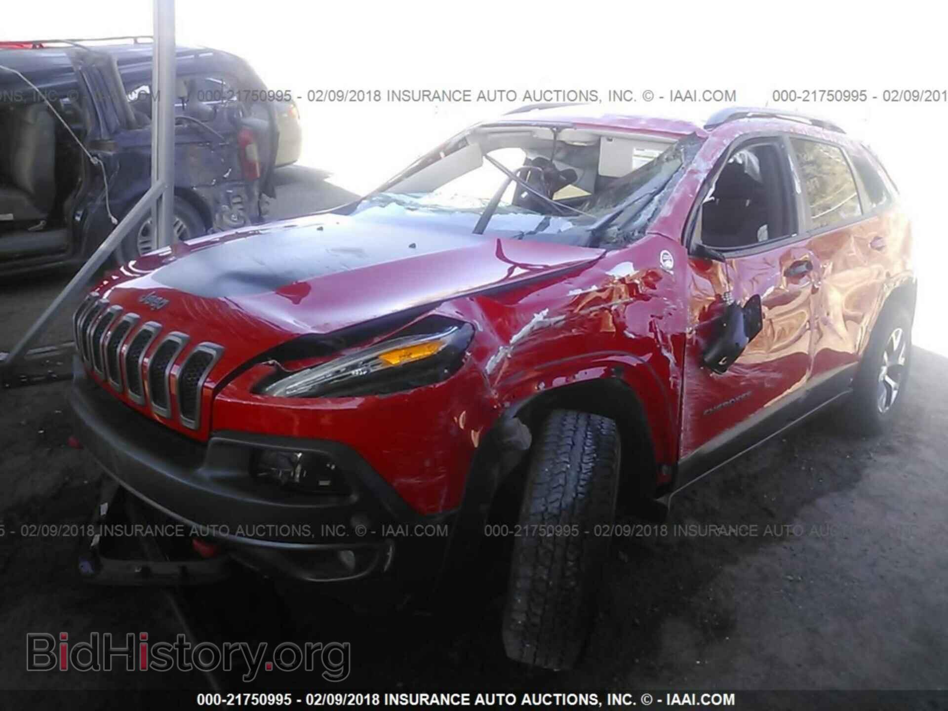 2017 Jeep Cherokee - VIN: 1C4PJMBS8HW632108 - Photo 2