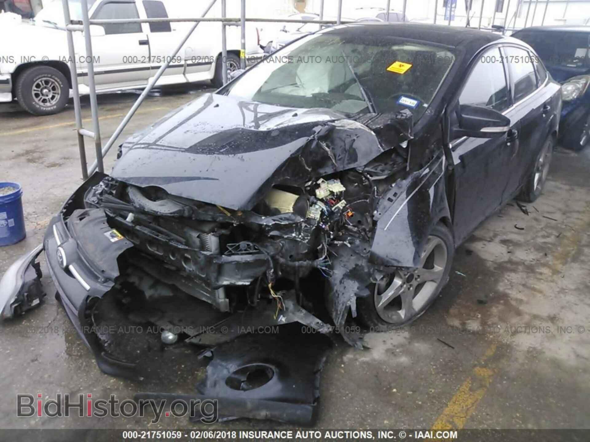 2014 Ford Focus - VIN: 1FADP3J2XEL241462 - Фото 2