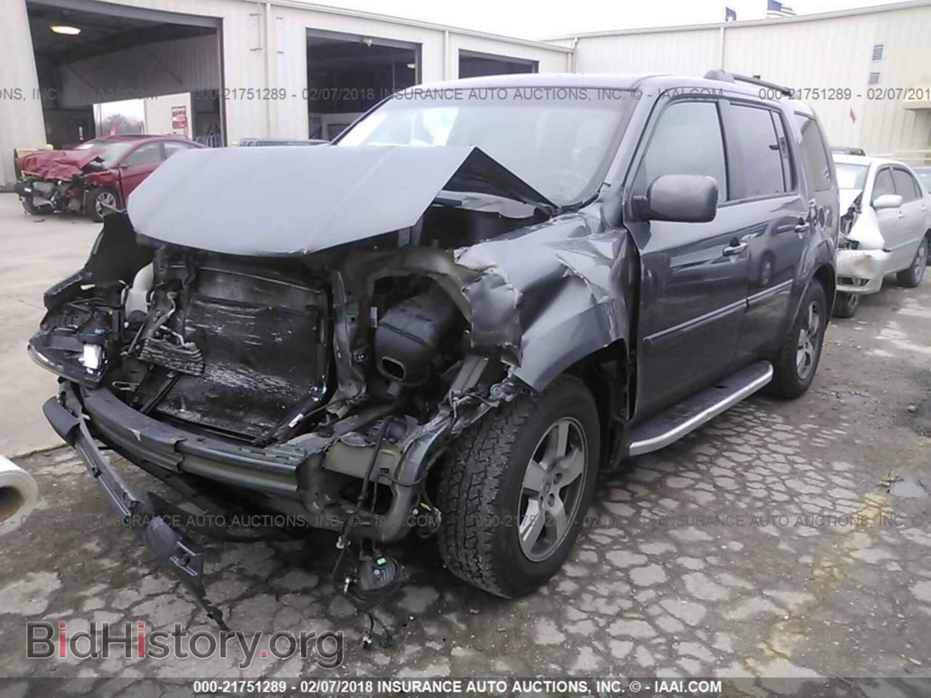2011 Honda Pilot - VIN: 5FNYF4H46BB057341 - Фото 2