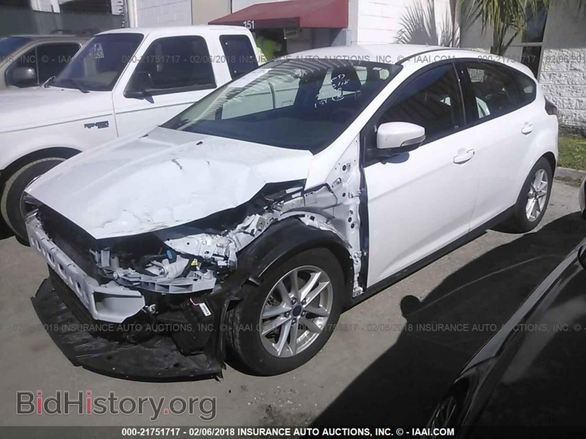 2015 Ford Focus - VIN: 1FADP3K29FL333372 - Photo 2