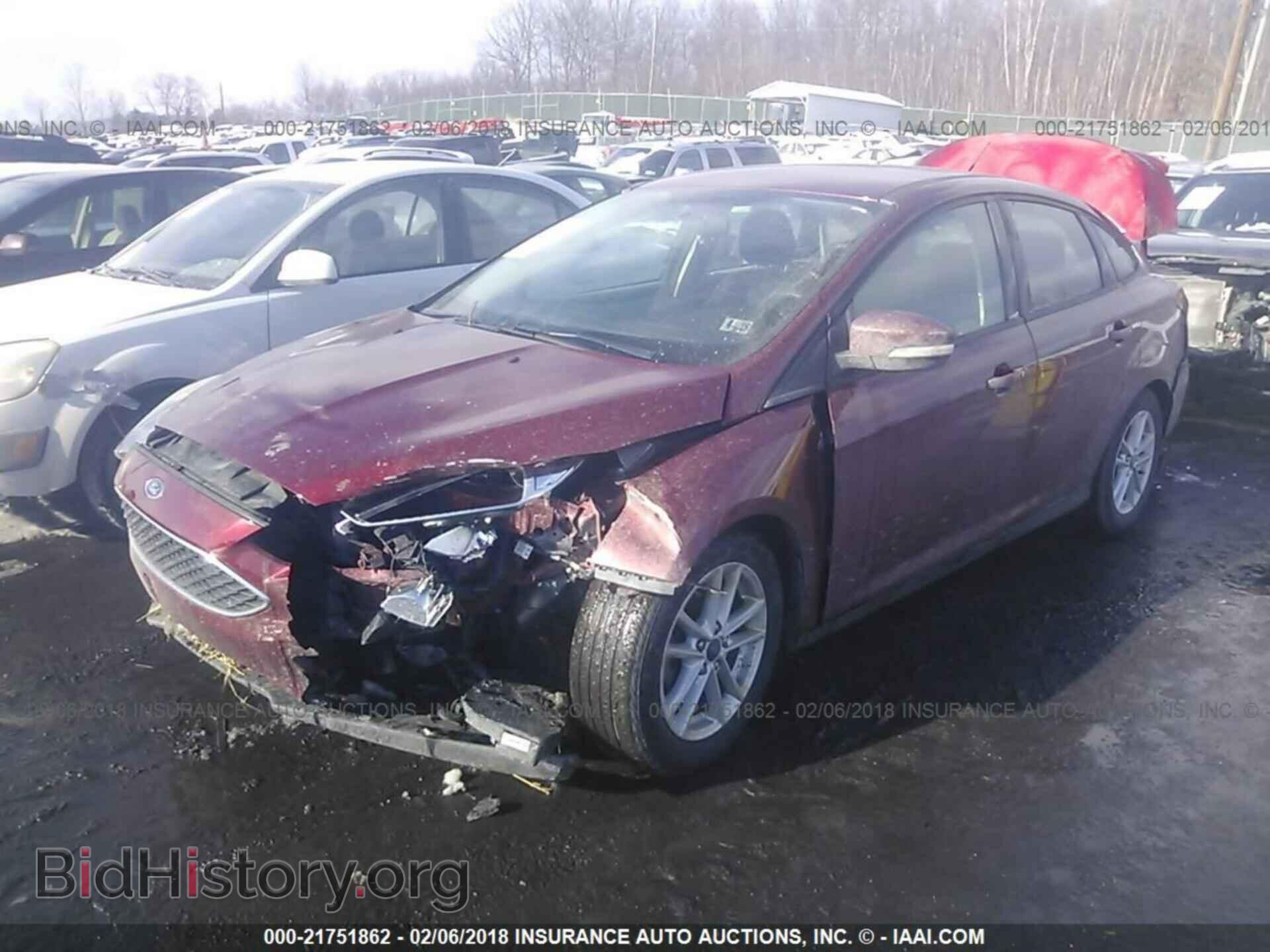 2016 Ford Focus - VIN: 1FADP3F22GL308809 - Photo 2