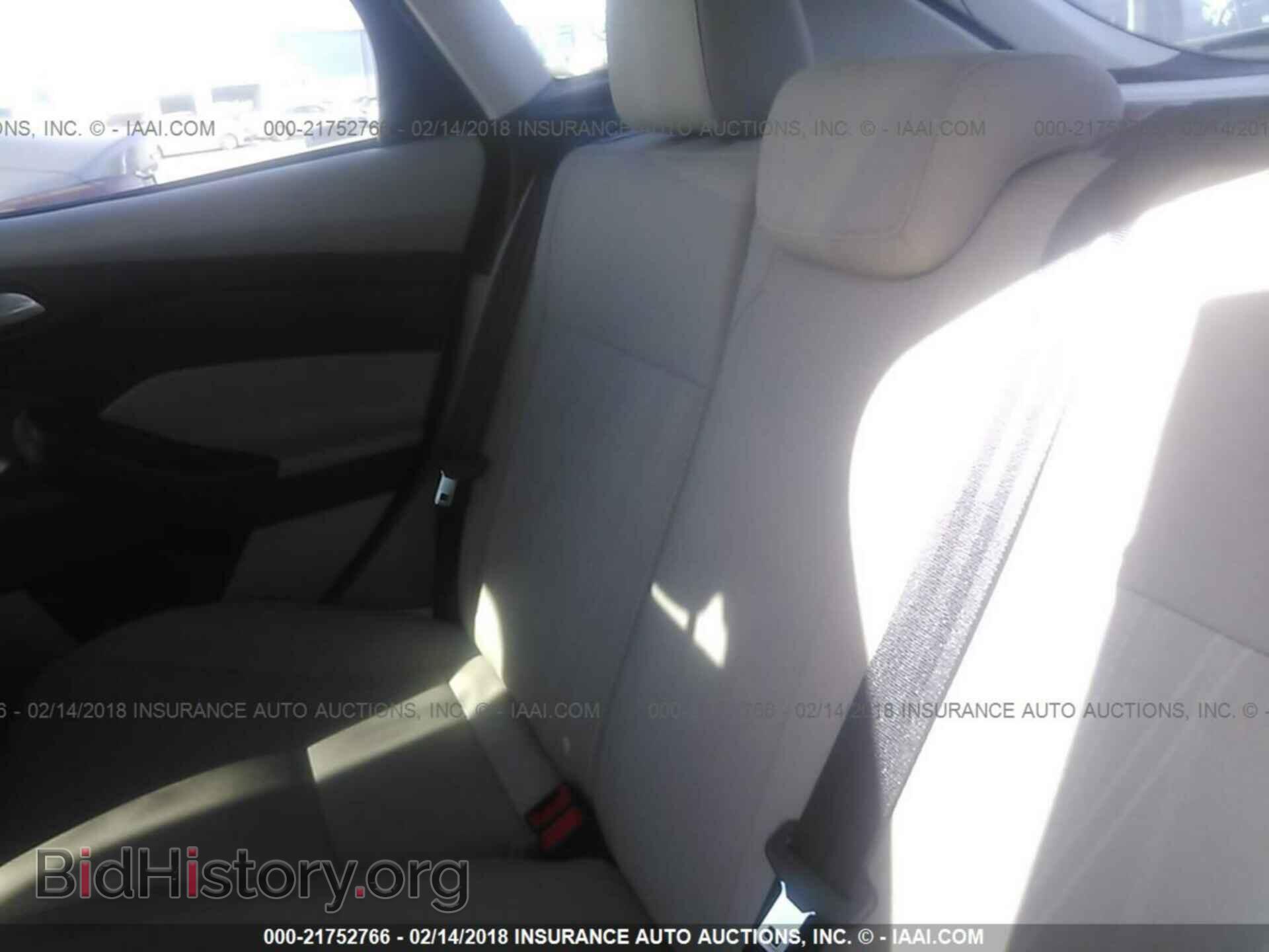 2017 Ford Focus - VIN: 1FADP3K25HL248029 - Photo 8