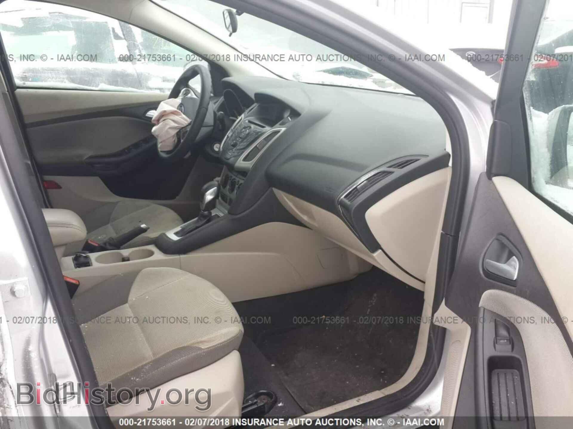 2014 Ford Focus - VIN: 1FADP3F25EL346872 - Photo 5