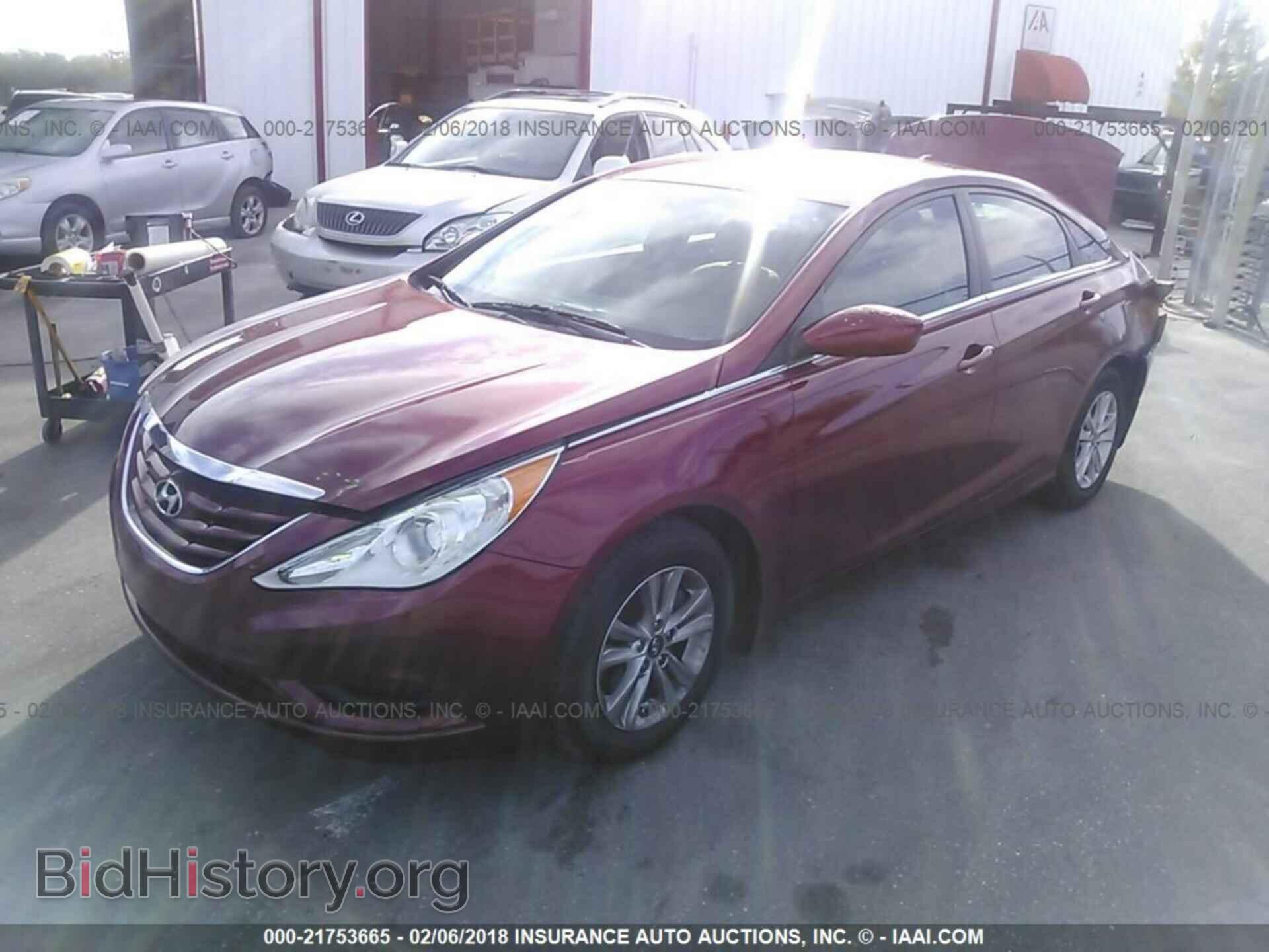 2012 Hyundai Sonata - VIN: 5NPEB4AC0CH349506 - Фото 2