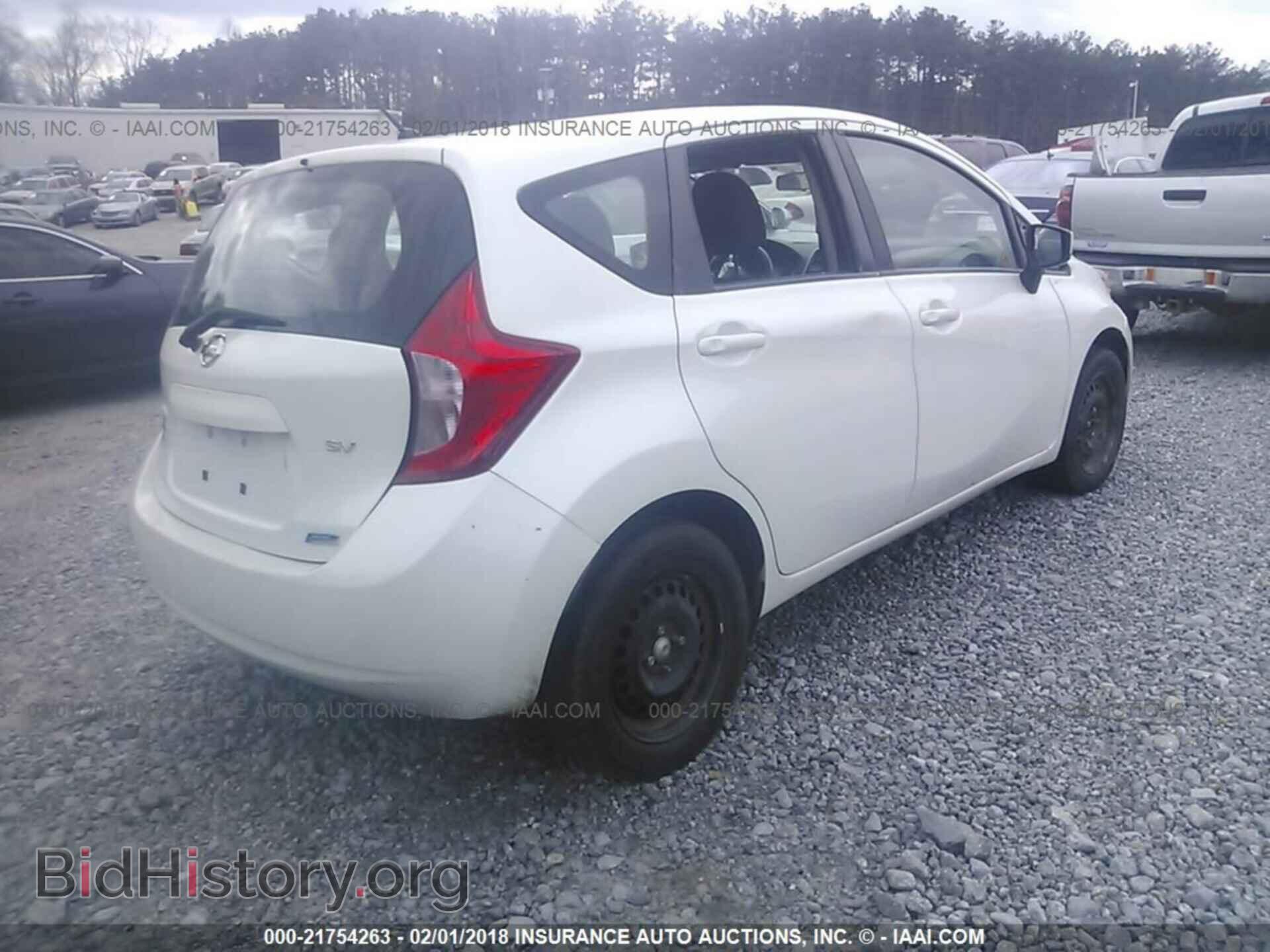 2015 Nissan Versa note - VIN: 3N1CE2CP3FL359845 - Photo 4