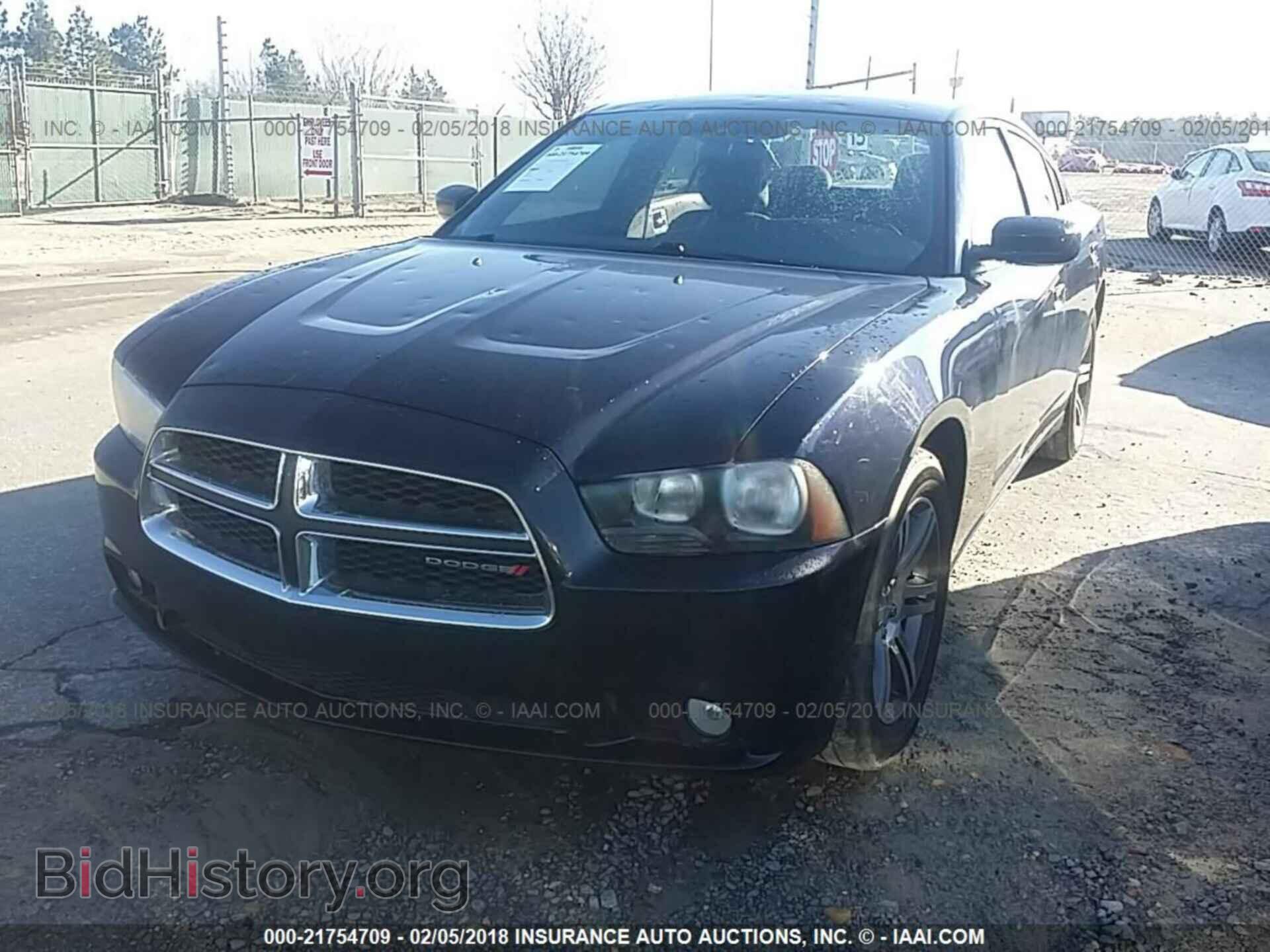 2012 Dodge Charger - VIN: 2C3CDXAT8CH234247 - Фото 2