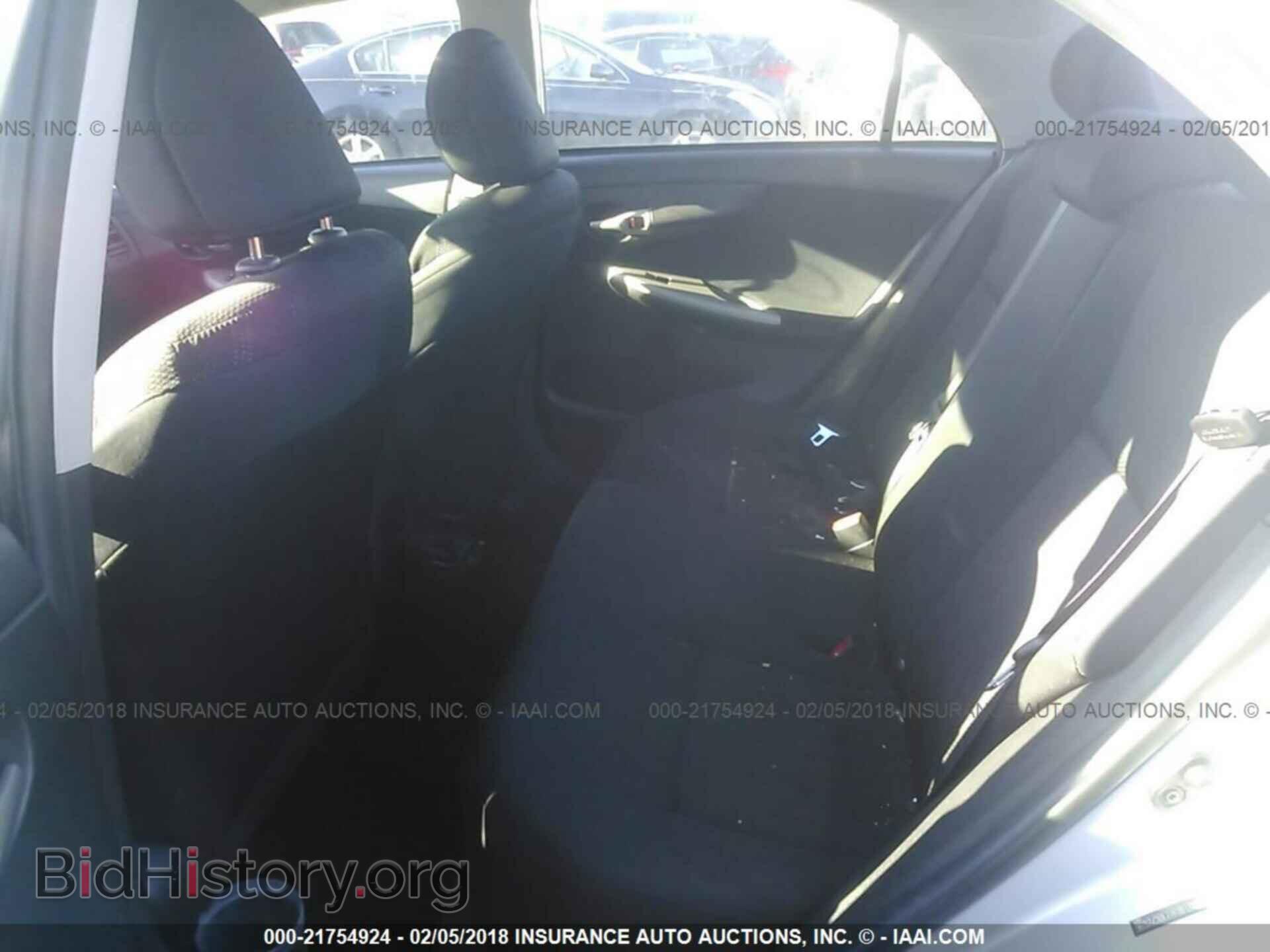 2011 Toyota Corolla - VIN: 2T1BU4EEXBC721296 - Photo 8