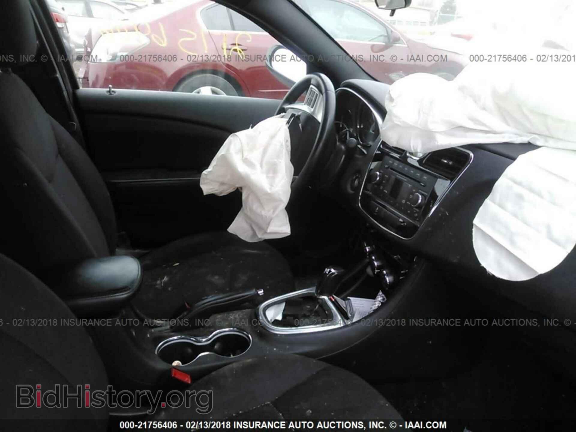 2014 Chrysler 200 - VIN: 1C3CCBBB1EN119852 - Photo 5