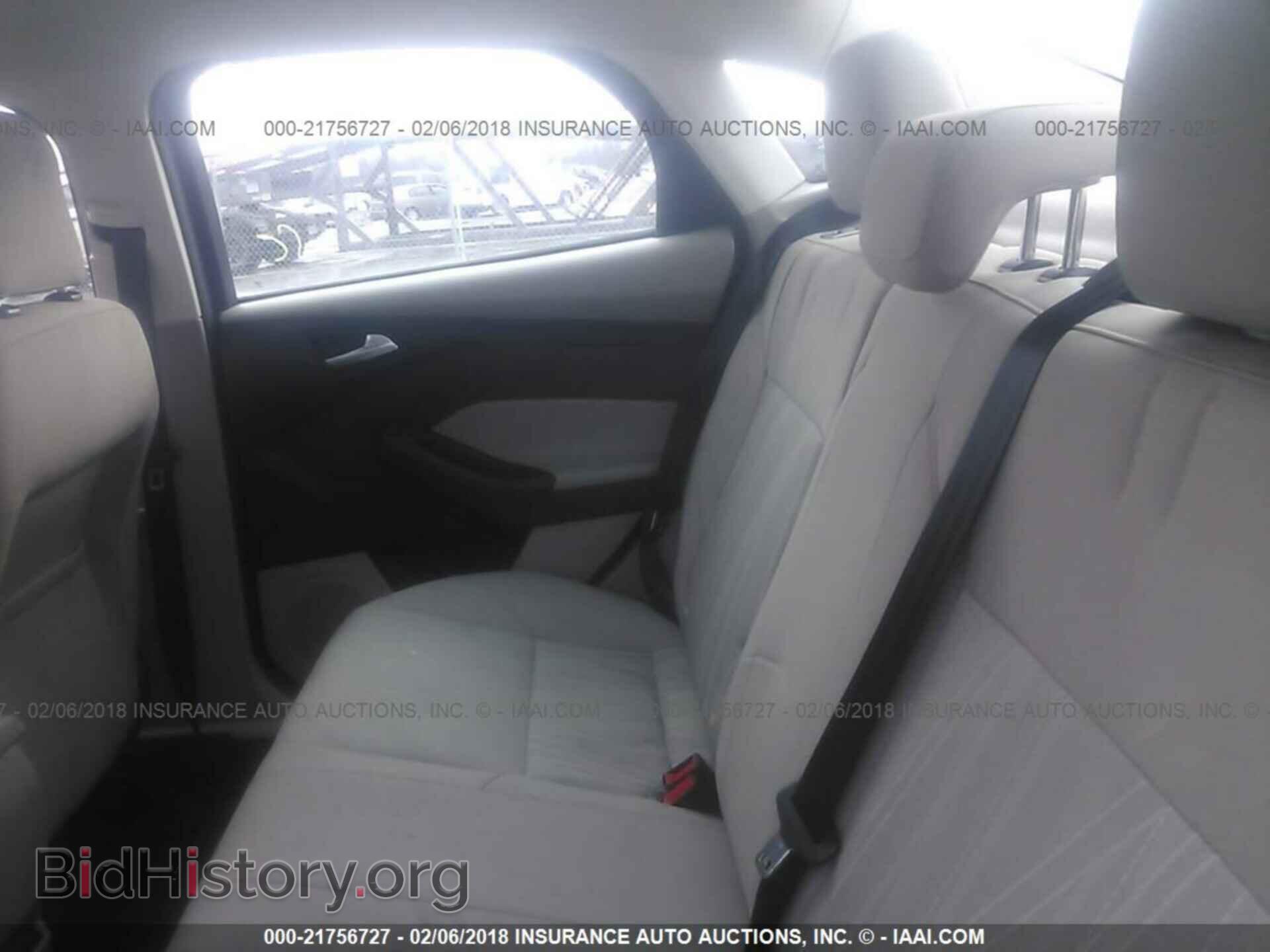 2016 Ford Focus - VIN: 1FADP3F21GL280985 - Photo 8