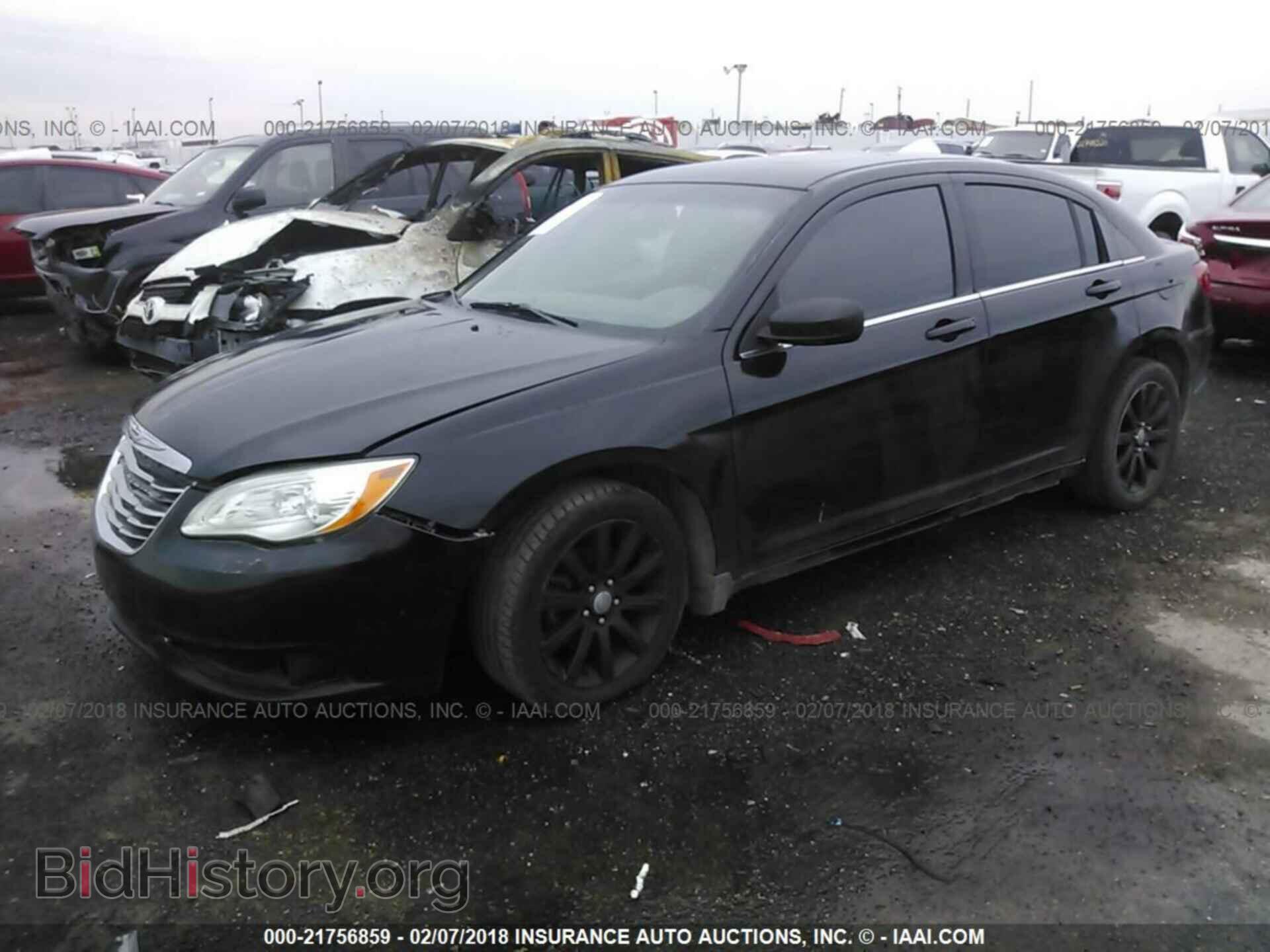 2012 Chrysler 200 - VIN: 1C3CCBBG9CN233364 - Photo 2