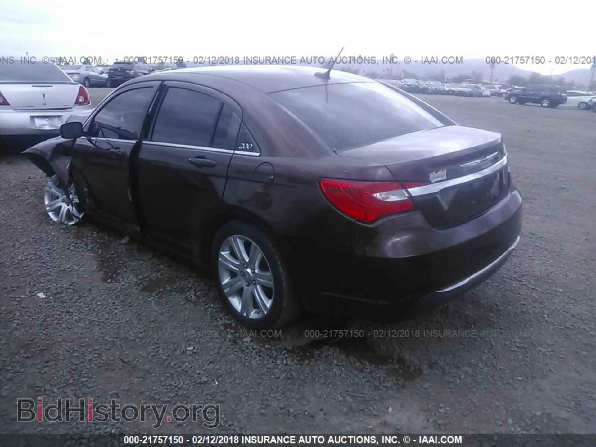 2013 Chrysler 200 - VIN: 1C3CCBAB2DN647237 - Photo 3