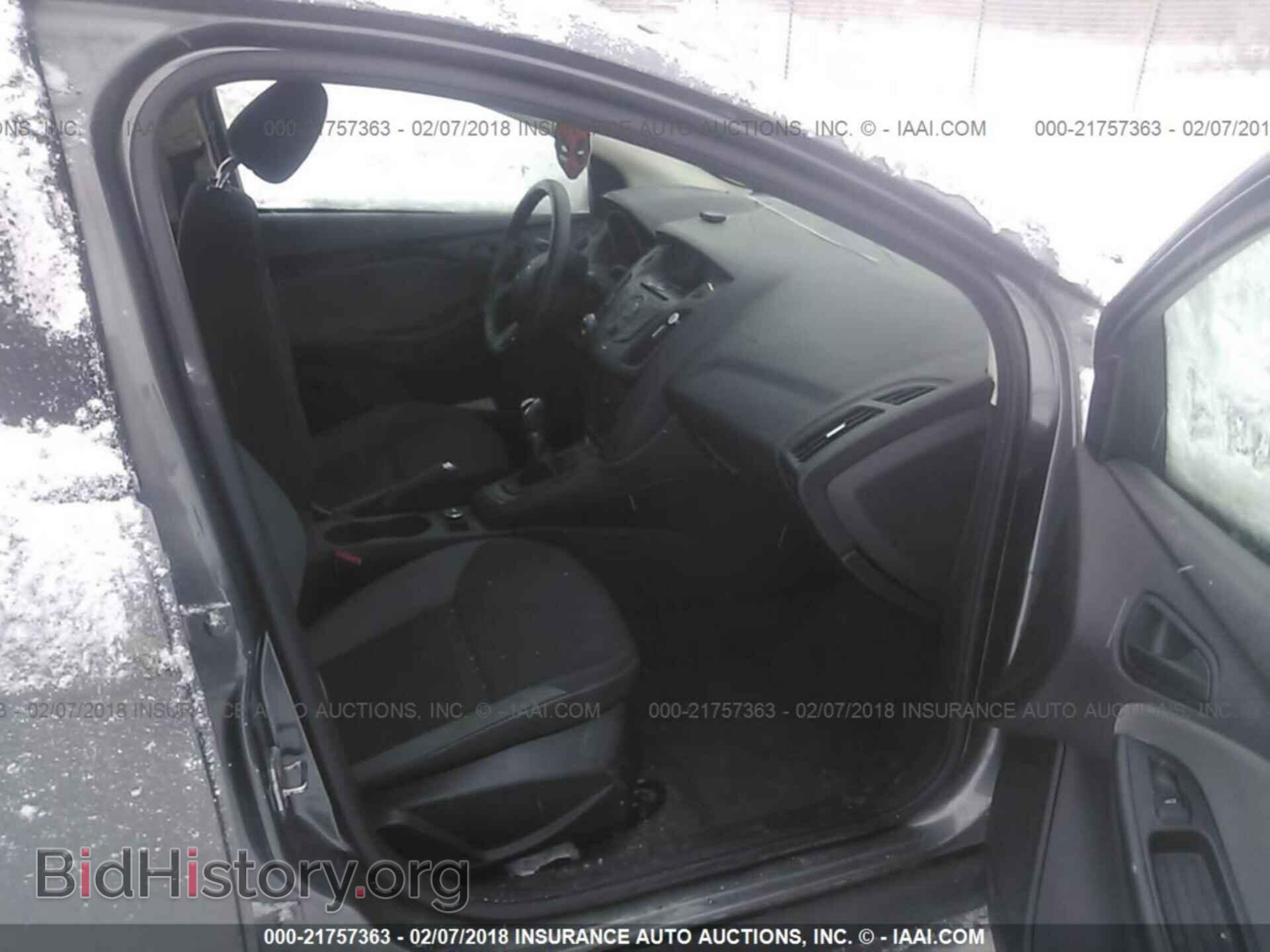 2012 Ford Focus - VIN: 1FAHP3E2XCL381570 - Фото 5