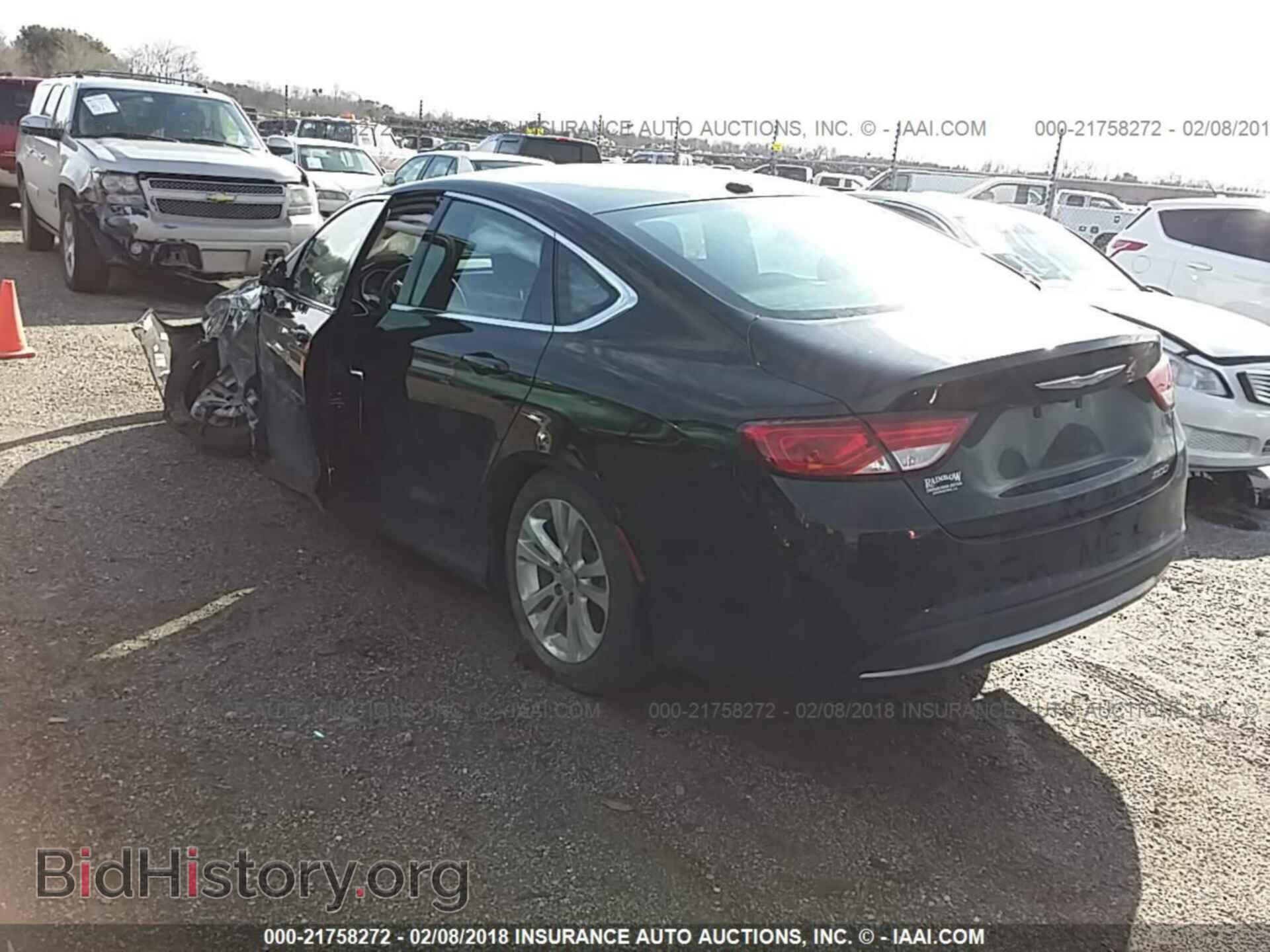2015 Chrysler 200 - VIN: 1C3CCCAB3FN689912 - Photo 3