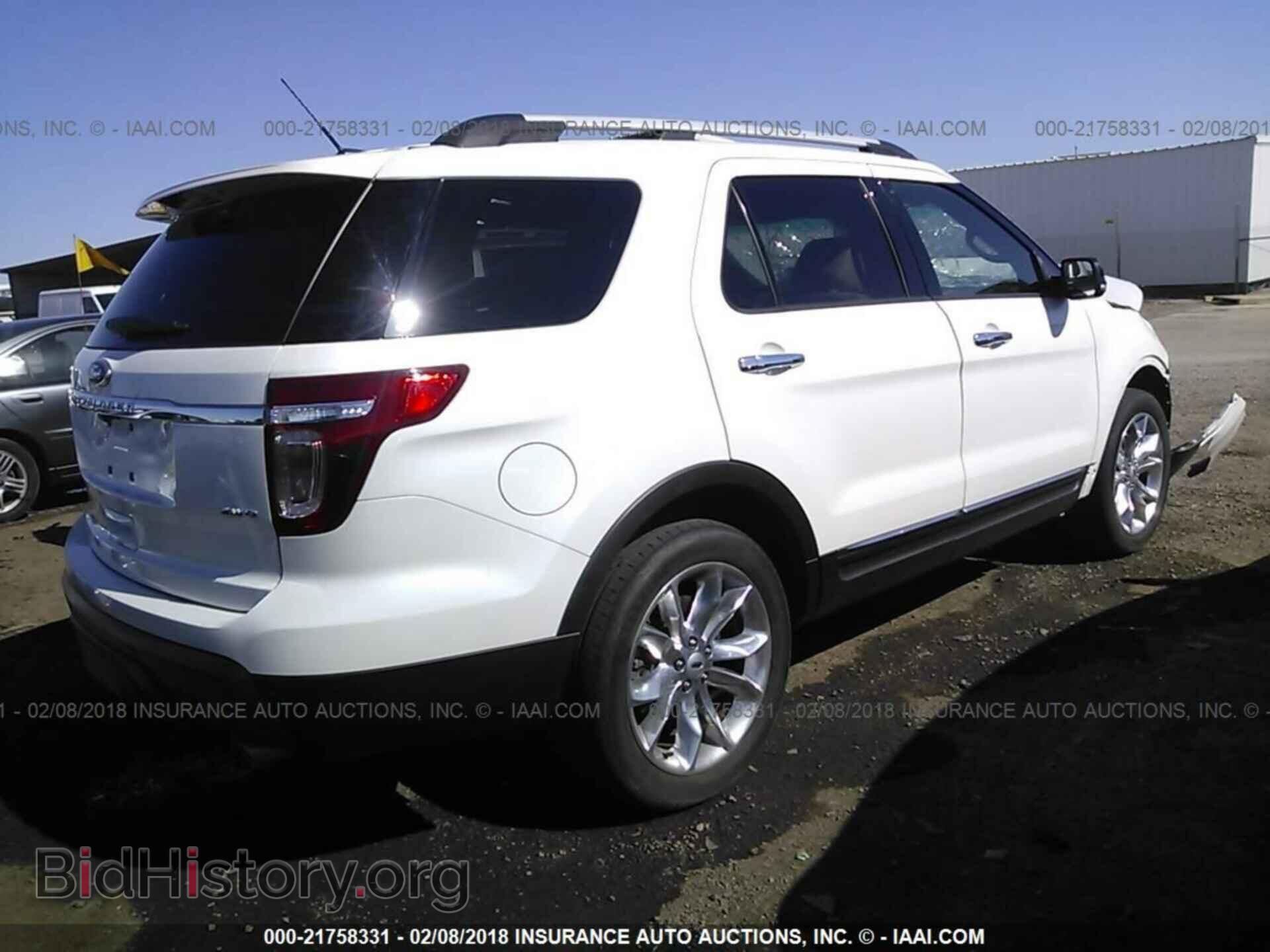 2015 Ford Explorer - VIN: 1FM5K8D87FGA14441 - Photo 4