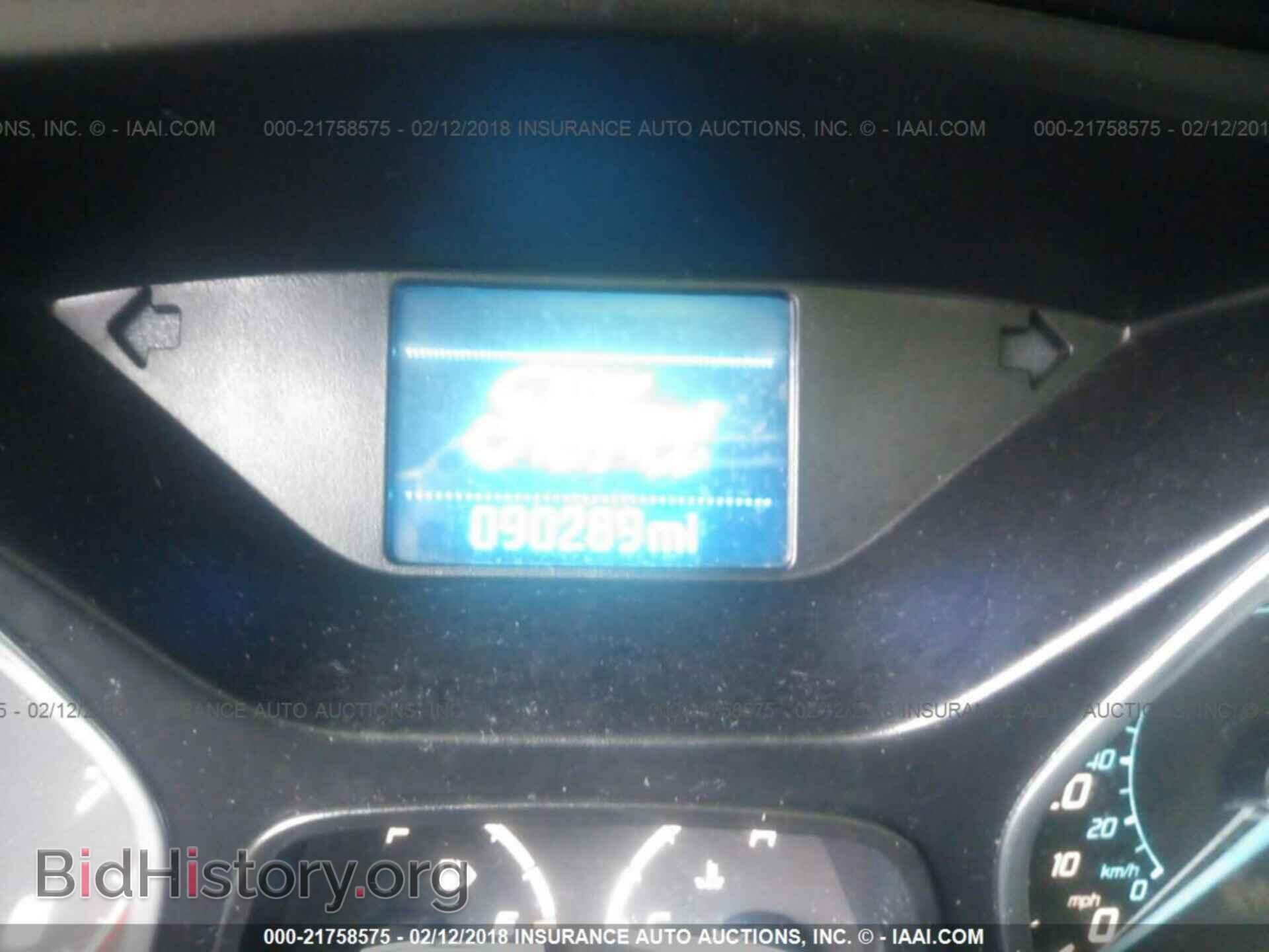 2012 Ford Focus - VIN: 1FAHP3F28CL148205 - Photo 7