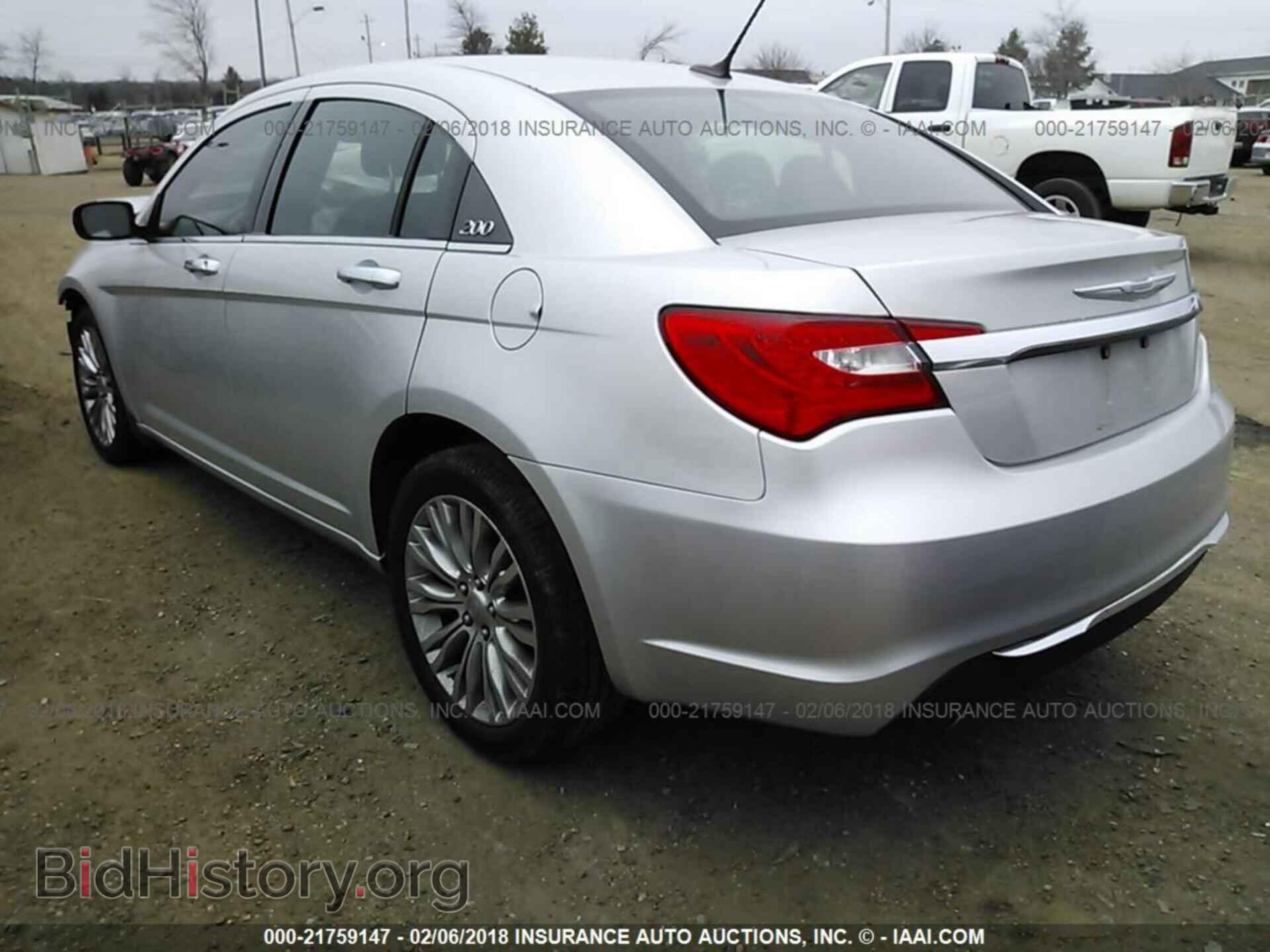 2012 Chrysler 200 - VIN: 1C3CCBCG3CN175203 - Фото 3