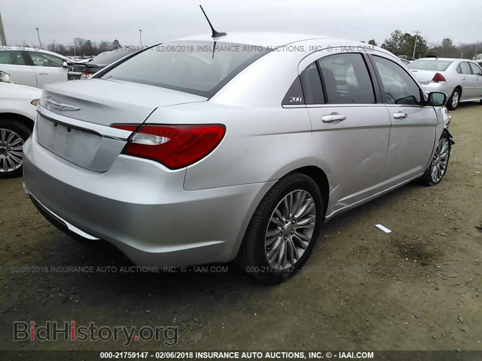 2012 Chrysler 200 - VIN: 1C3CCBCG3CN175203 - Фото 4