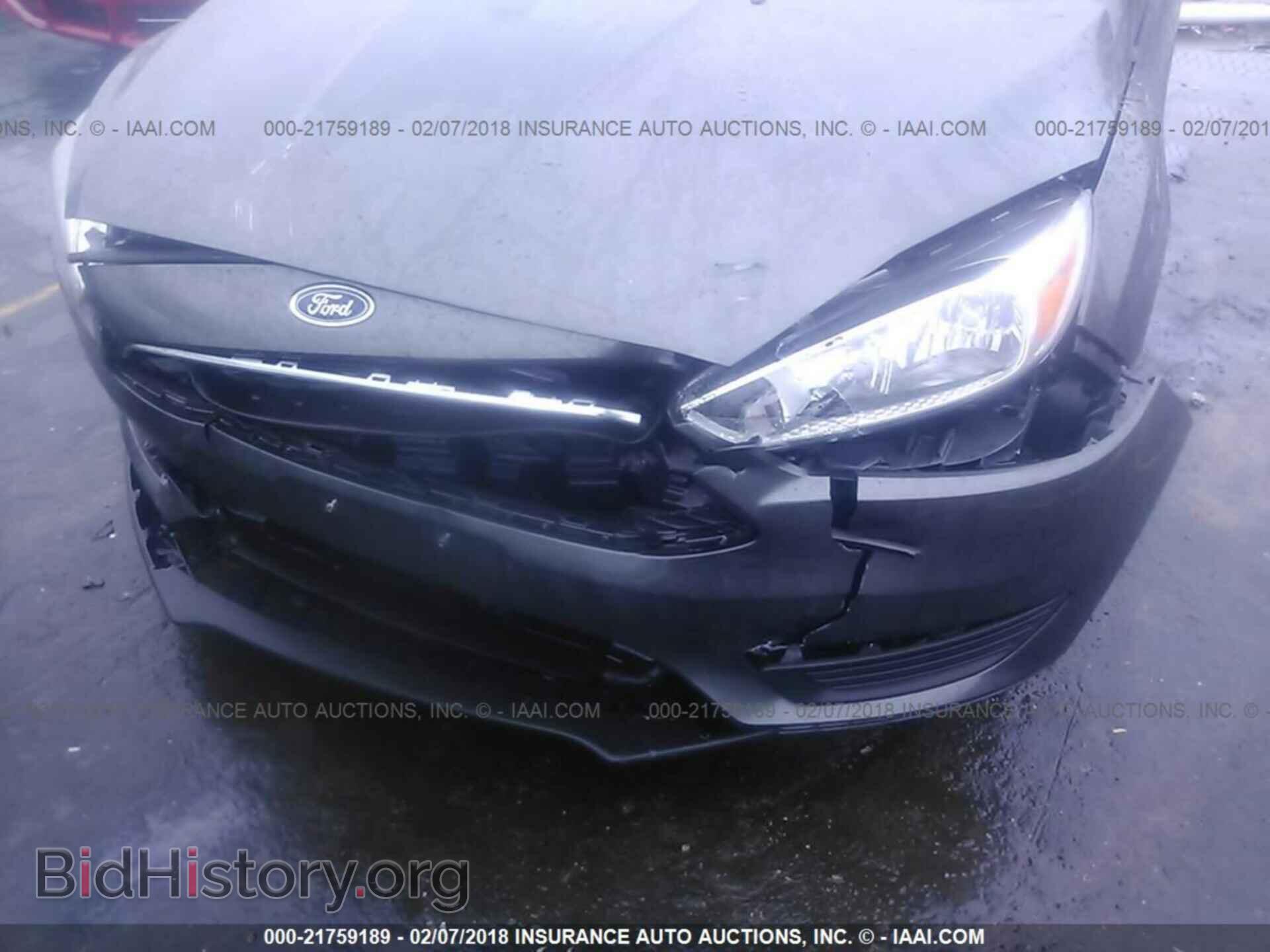 2016 Ford Focus - VIN: 1FADP3F23GL324047 - Photo 6