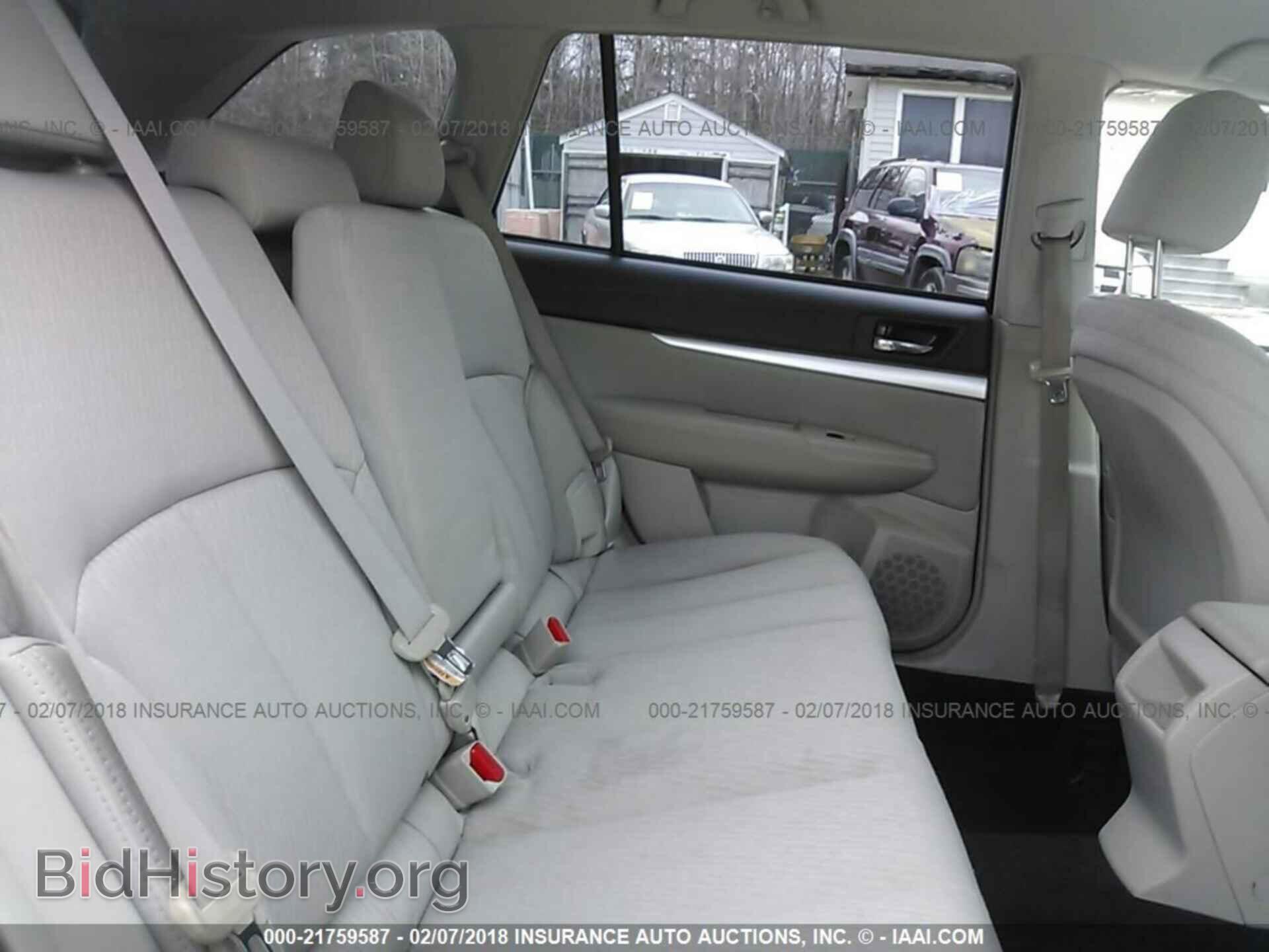 2011 Subaru Outback - VIN: 4S4BRBCC2B3322992 - Фото 8