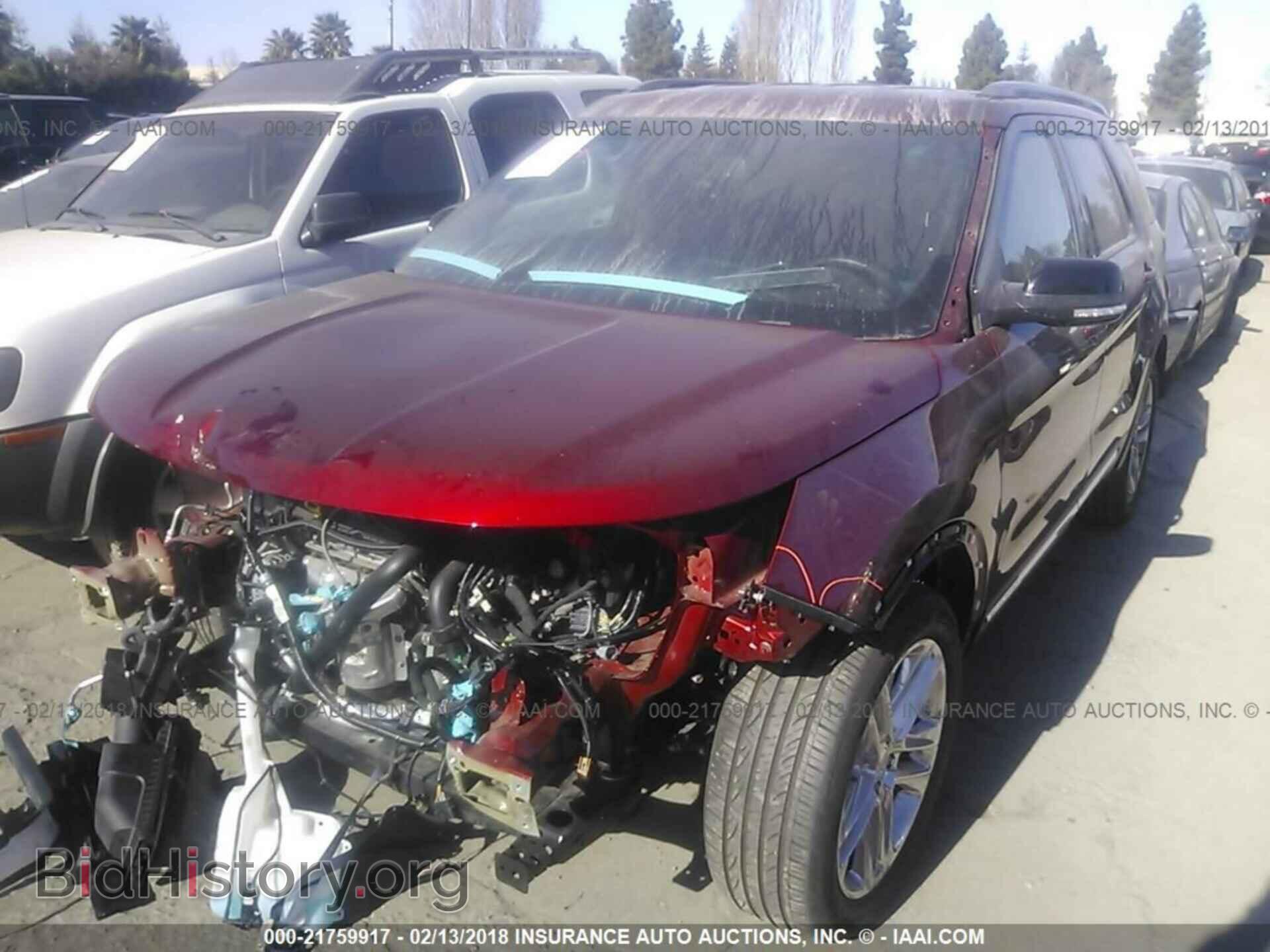 2017 Ford Explorer - VIN: 1FM5K7D82HGB00172 - Фото 2