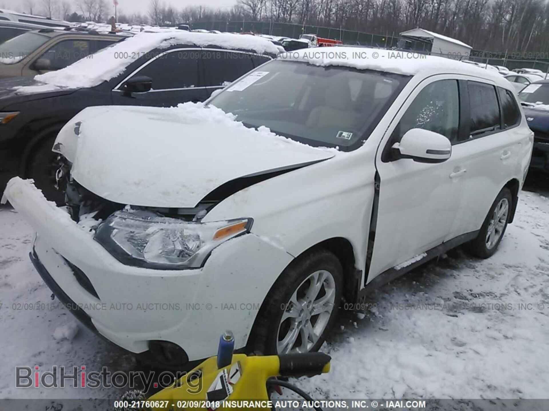 2014 Mitsubishi Outlander - VIN: JA4AZ3A35EZ013764 - Фото 2