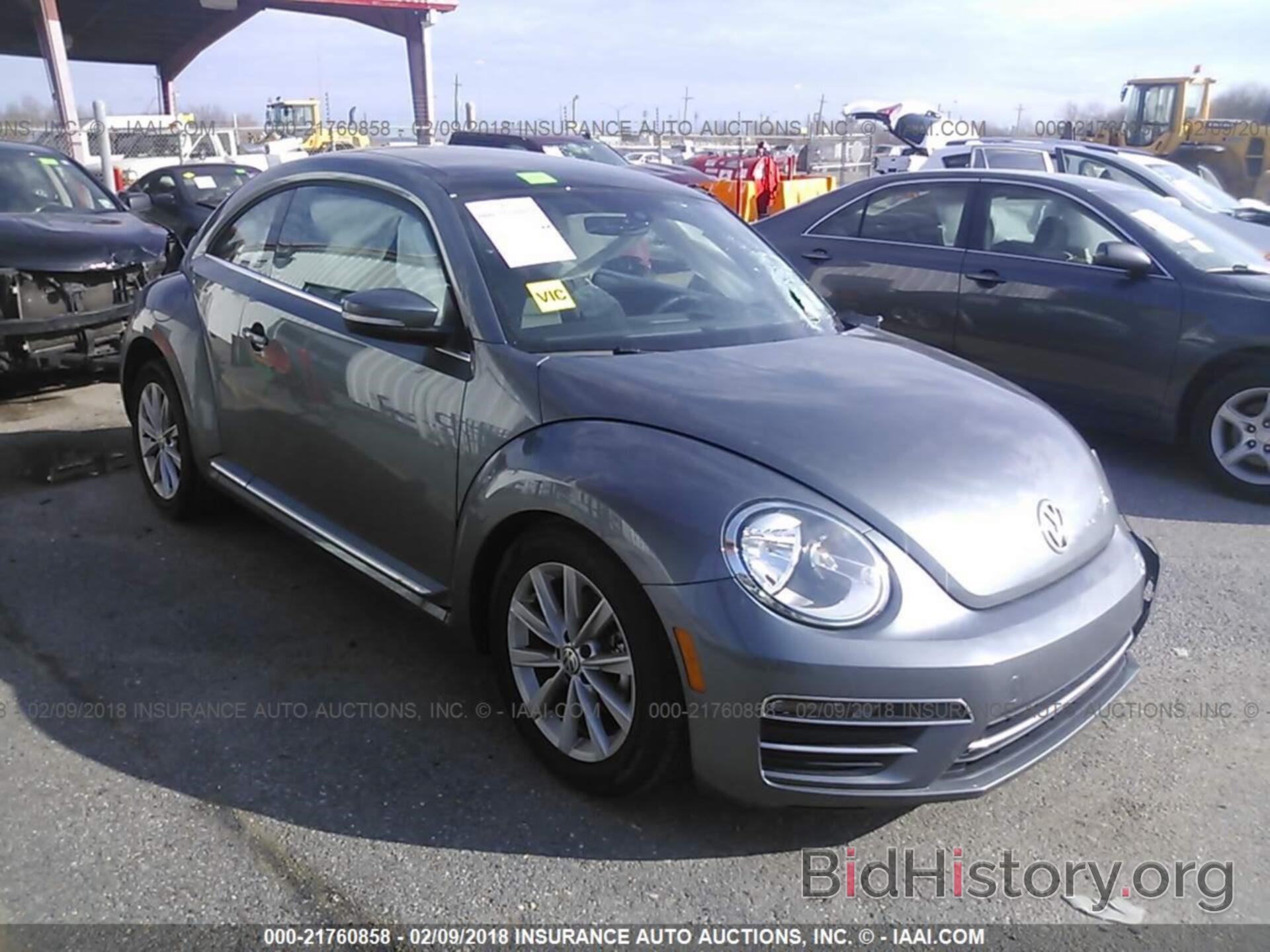 Photo 3VWJD7AT2JM703430 - Volkswagen Beetle 2018