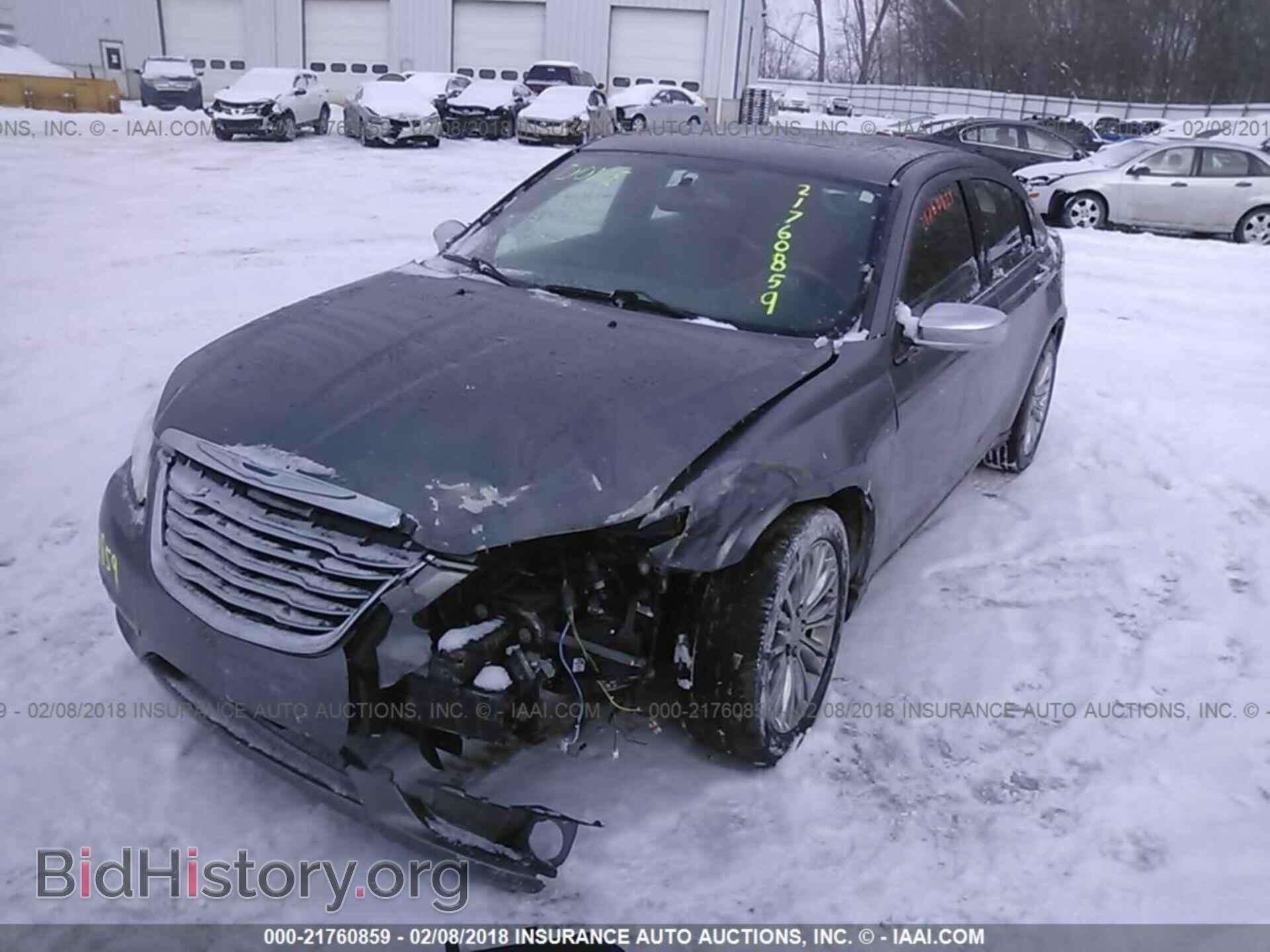 2012 Chrysler 200 - VIN: 1C3CCBCB6CN284100 - Photo 2