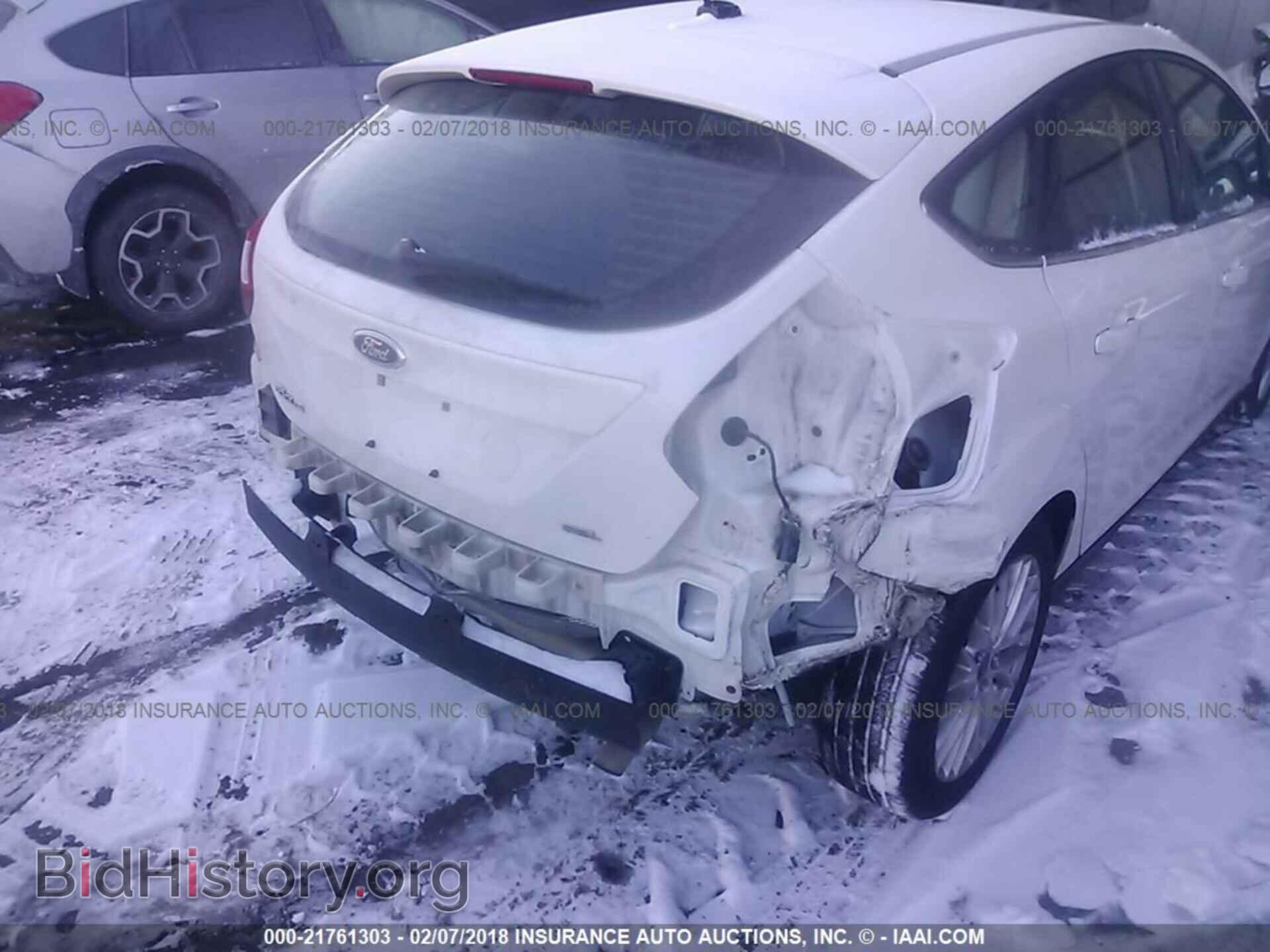 2012 Ford Focus - VIN: 1FAHP3M29CL477837 - Photo 6