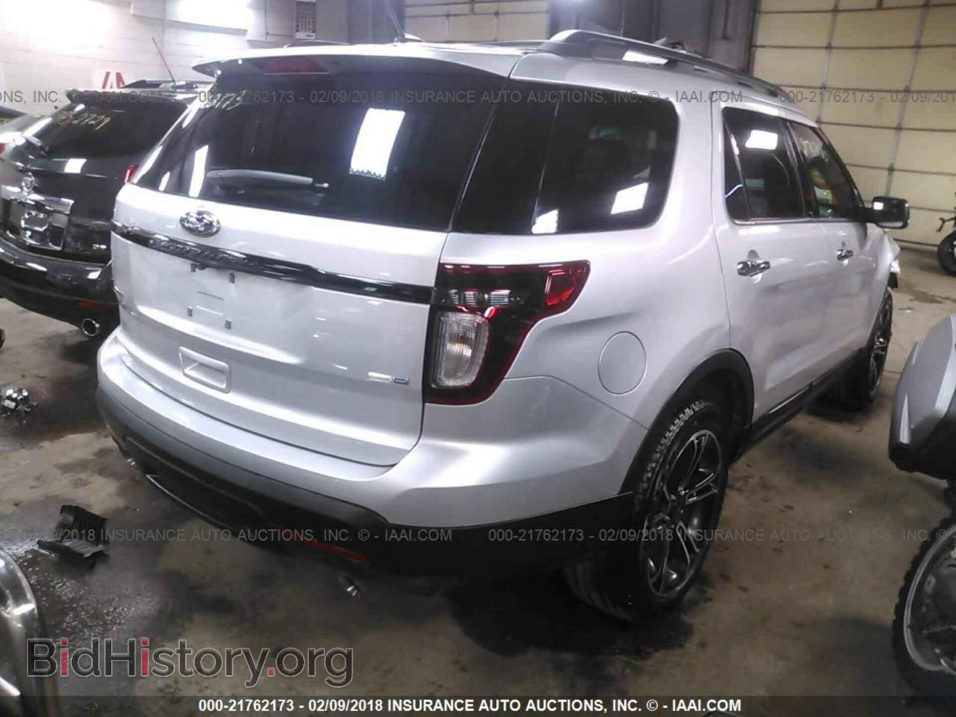 2014 Ford Explorer - VIN: 1FM5K8GT8EGB14305 - Фото 4