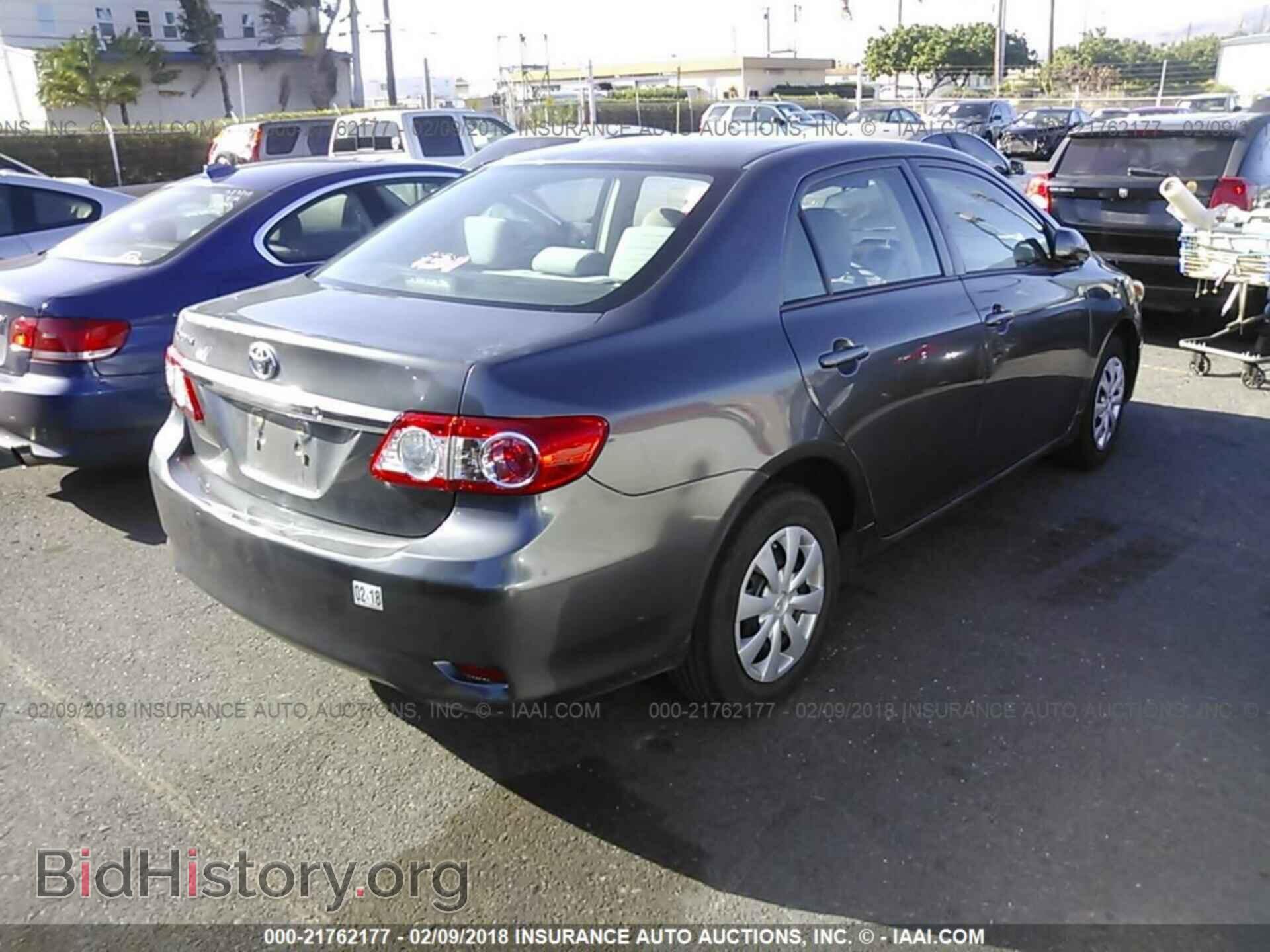 2013 Toyota Corolla - VIN: 2T1BU4EE3DC944105 - Photo 4