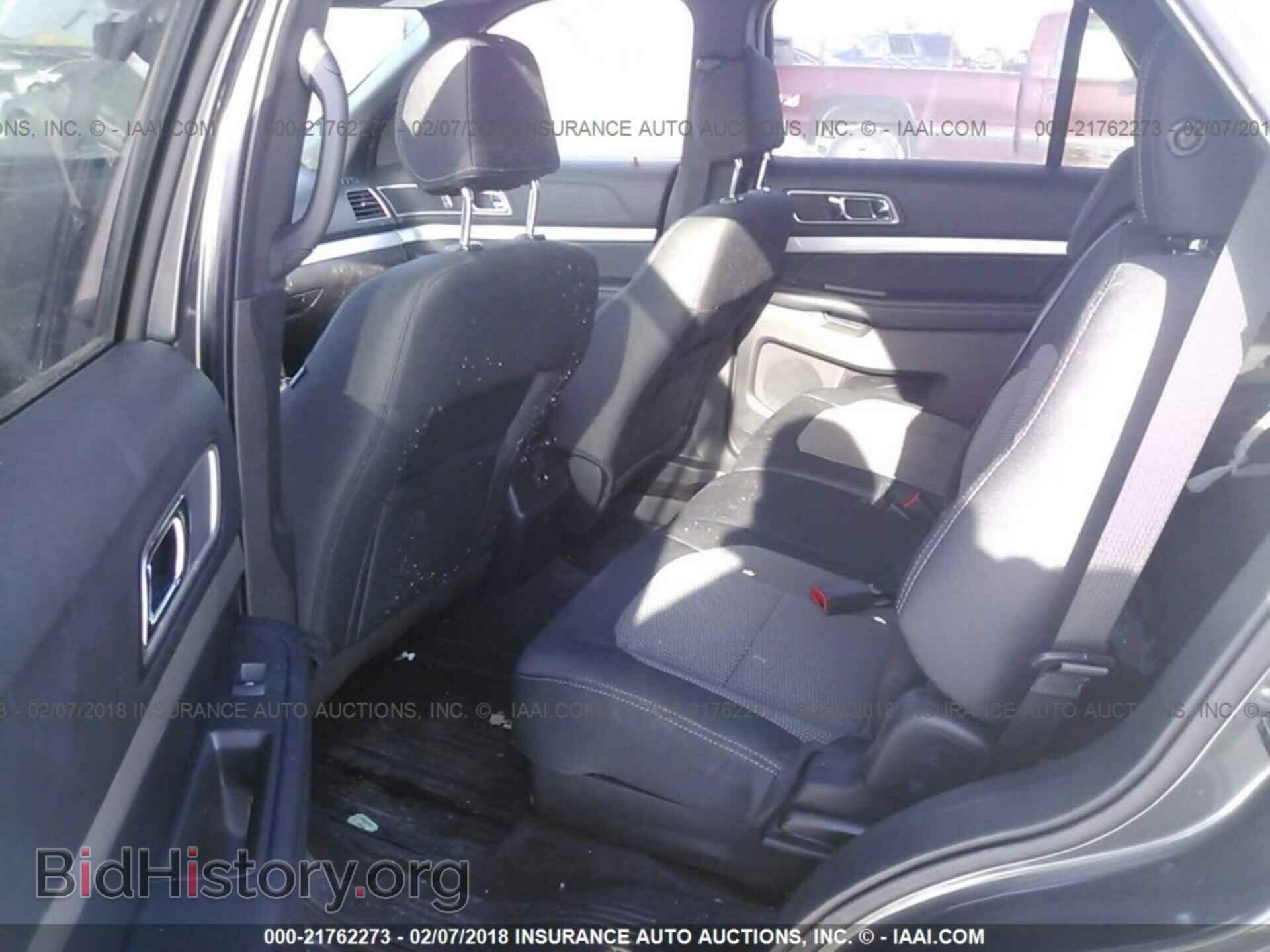 2017 Ford Explorer - VIN: 1FM5K8D82HGD65633 - Photo 8