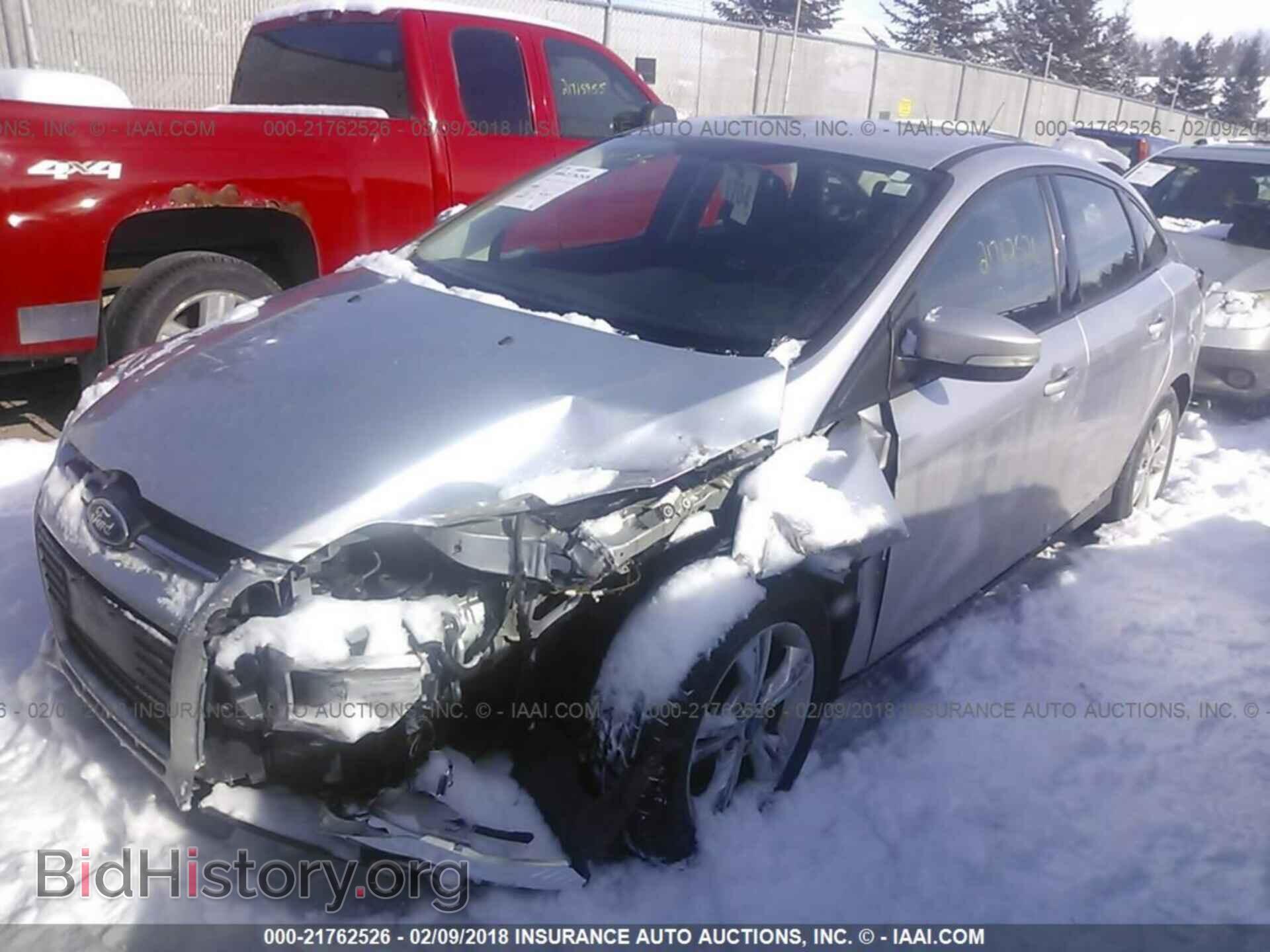 2014 Ford Focus - VIN: 1FADP3F2XEL131438 - Photo 2